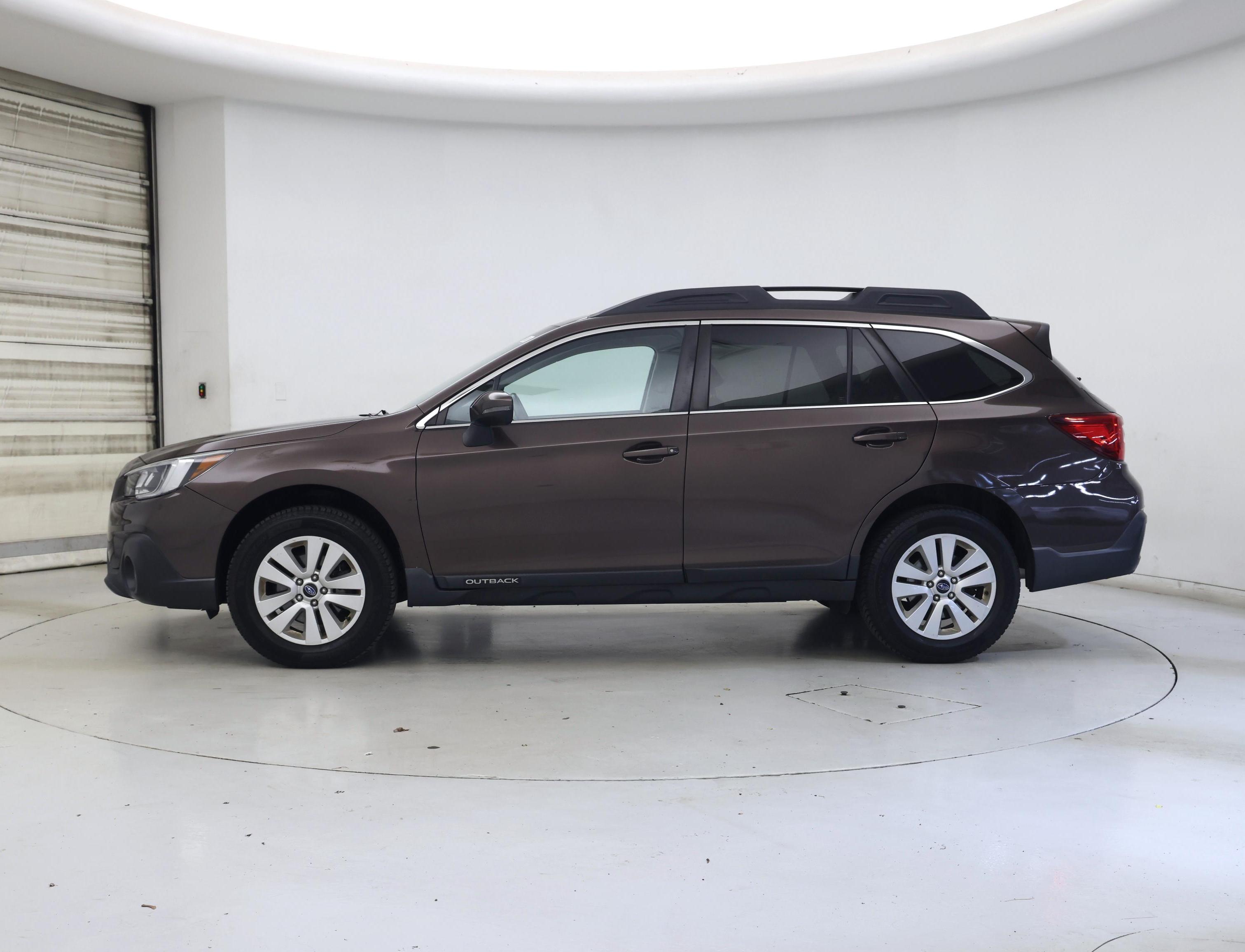 Thumbnail: 2019 Subaru Outback - 3
