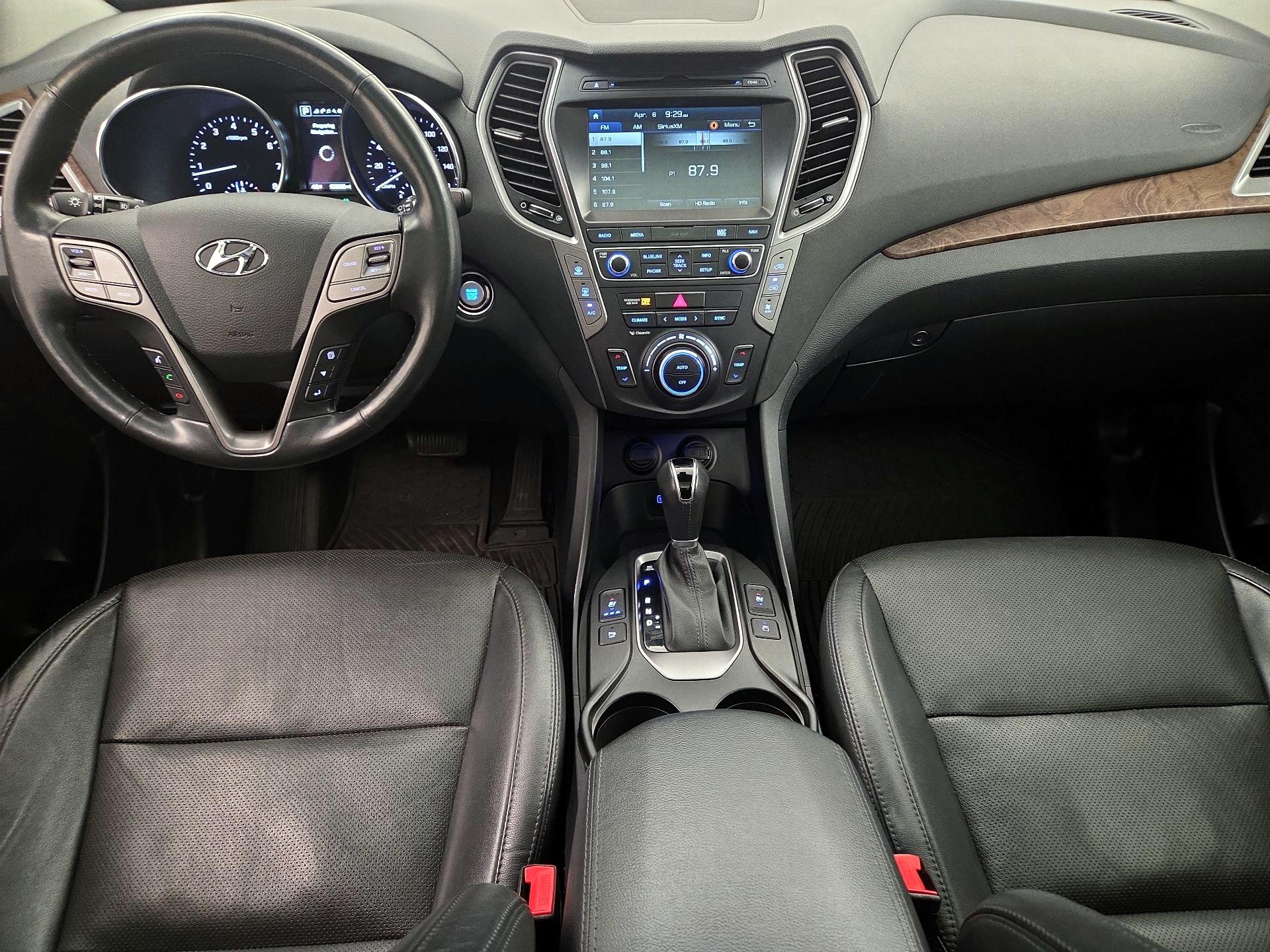 Thumbnail: 2017 Hyundai Santa Fe - 9