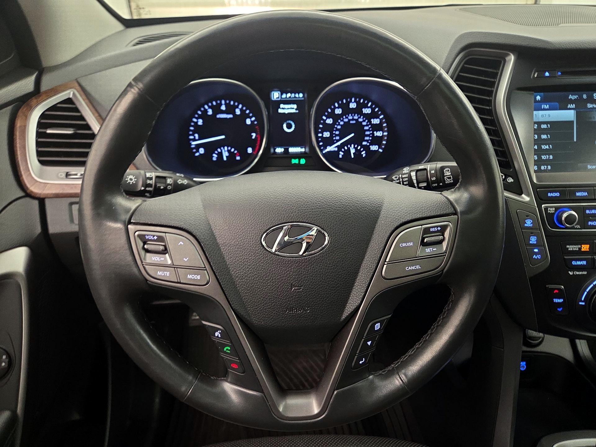 Thumbnail: 2017 Hyundai Santa Fe - 10