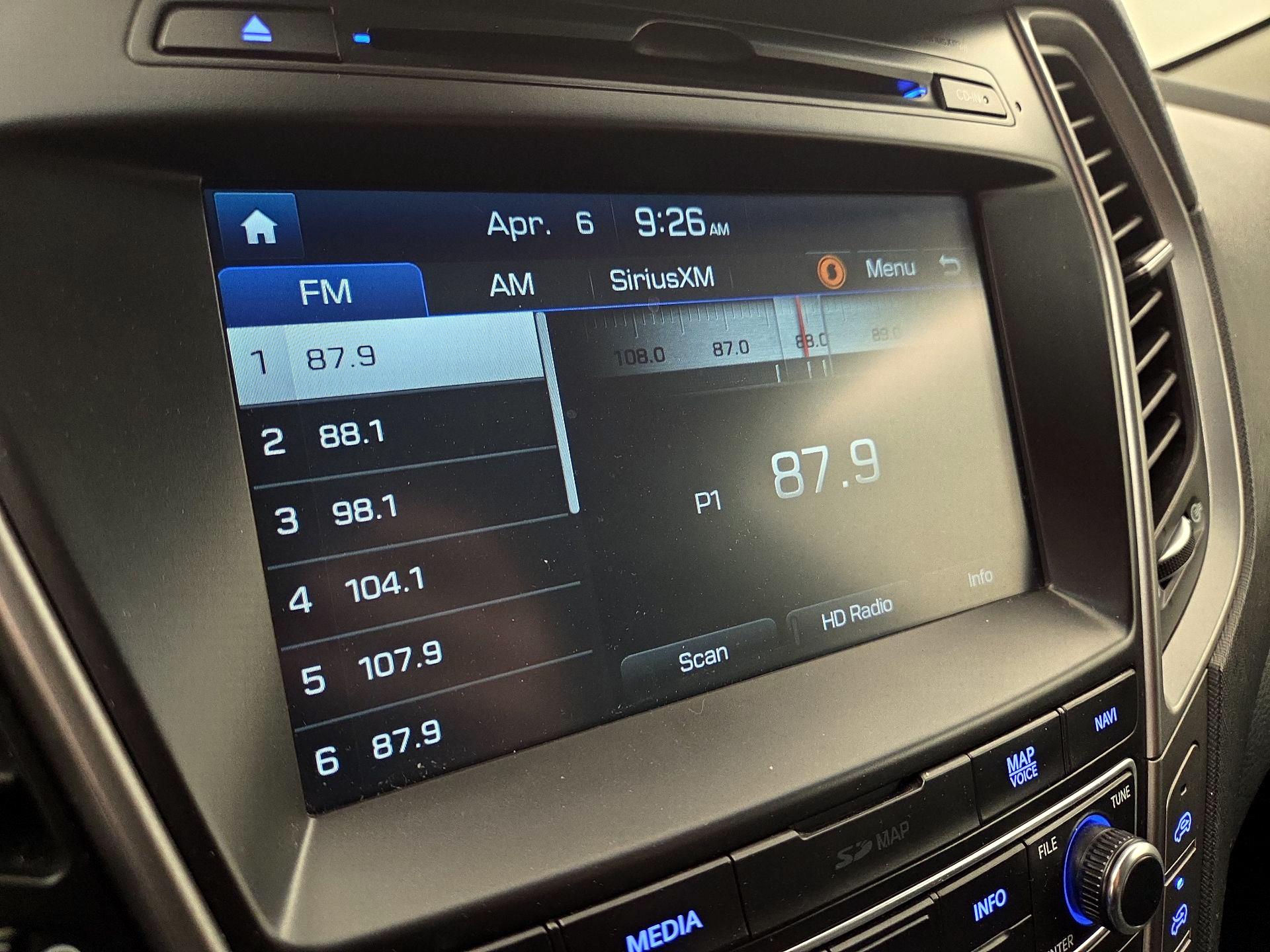 Thumbnail: 2017 Hyundai Santa Fe - 15