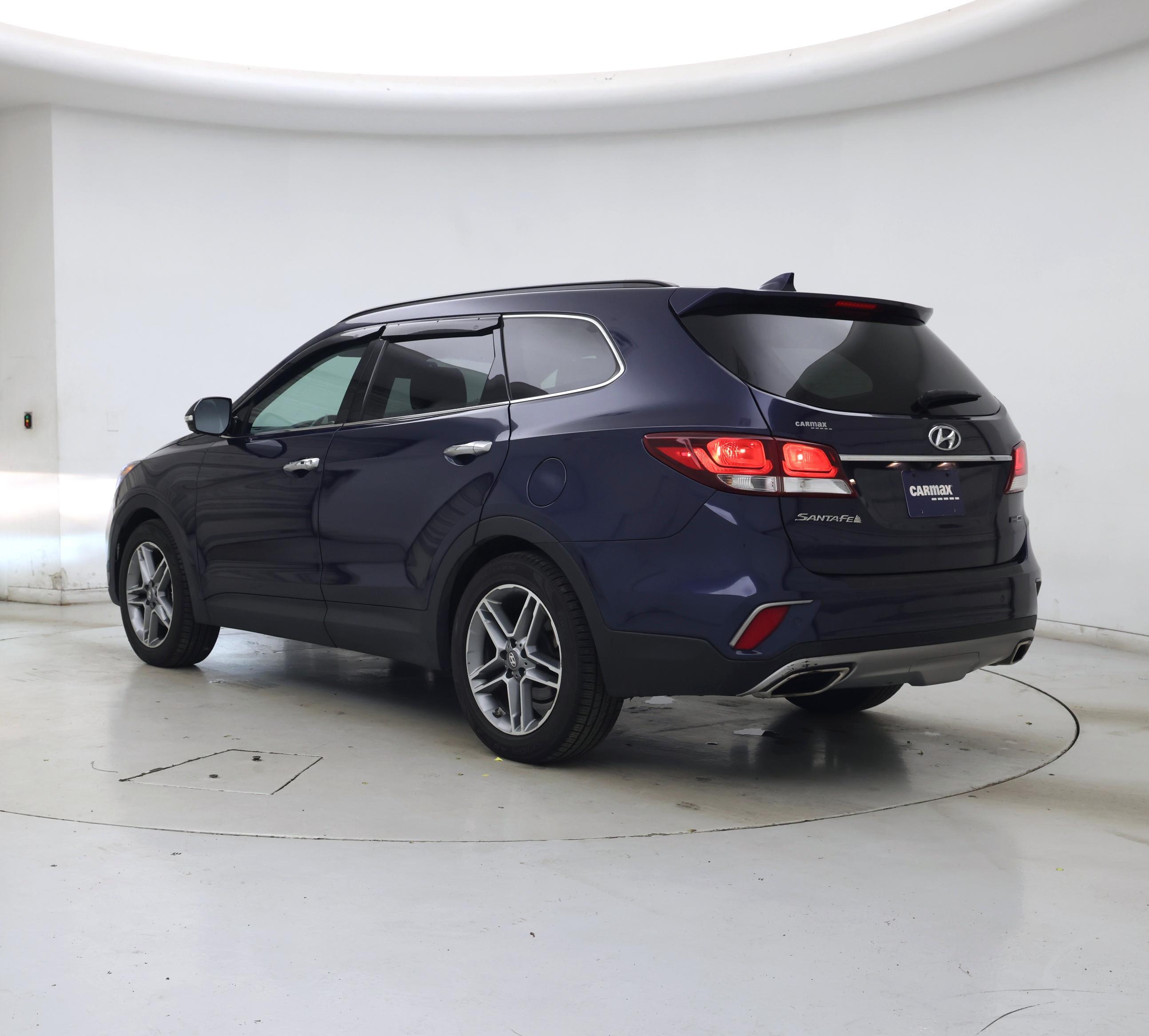 Thumbnail: 2017 Hyundai Santa Fe - 2