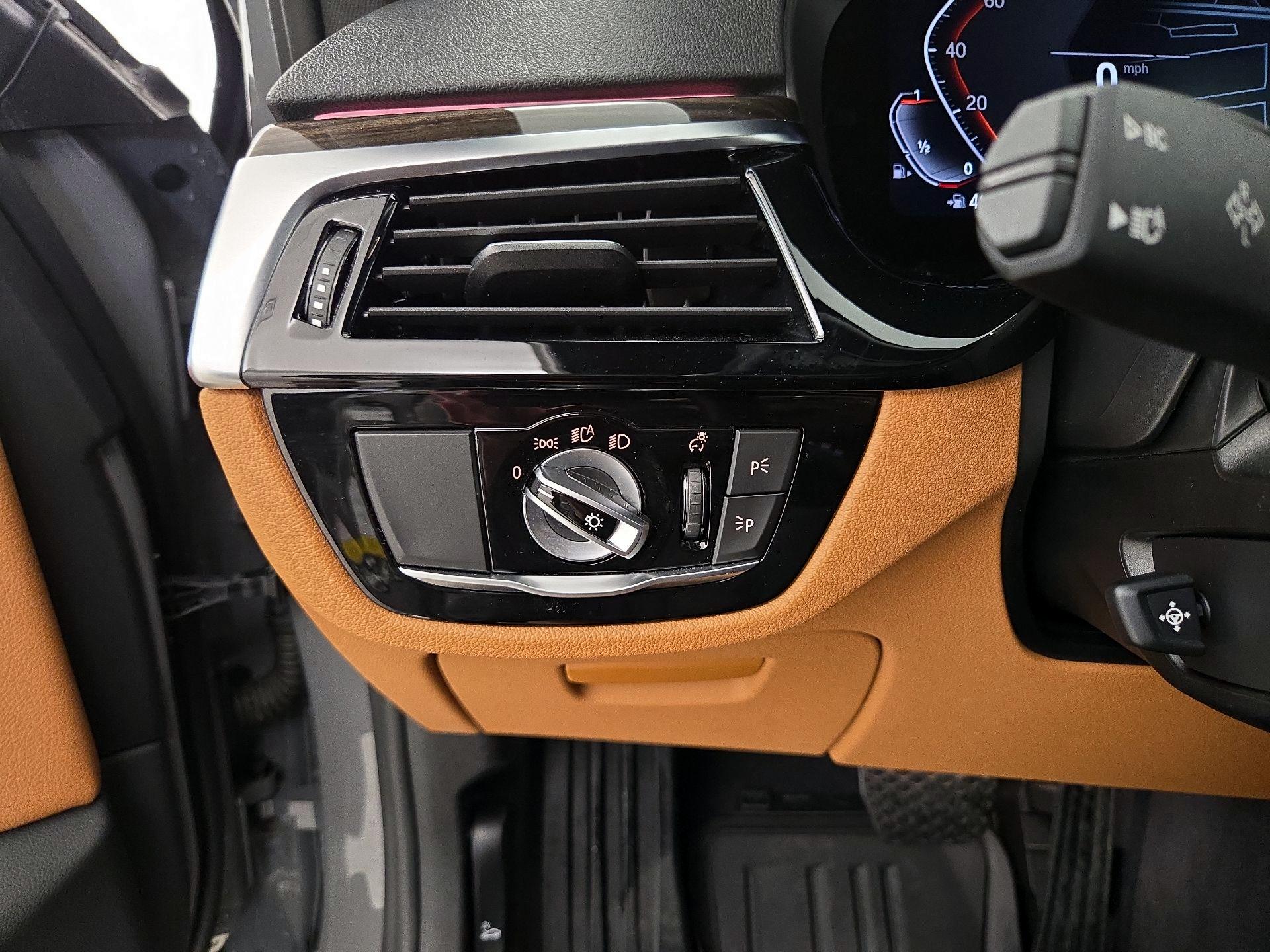 Thumbnail: 2022 BMW 5 Series - 13