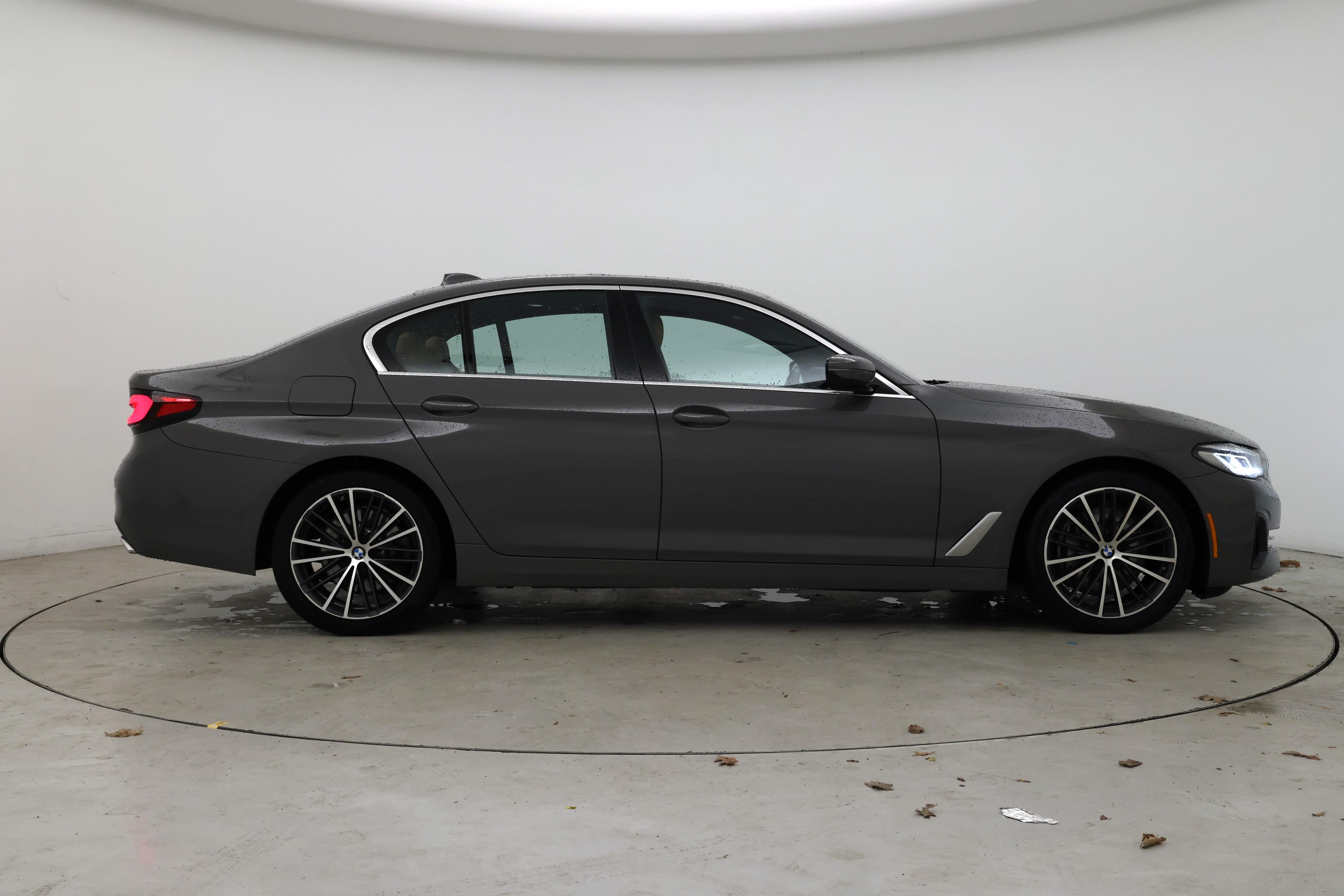 Thumbnail: 2022 BMW 5 Series - 7