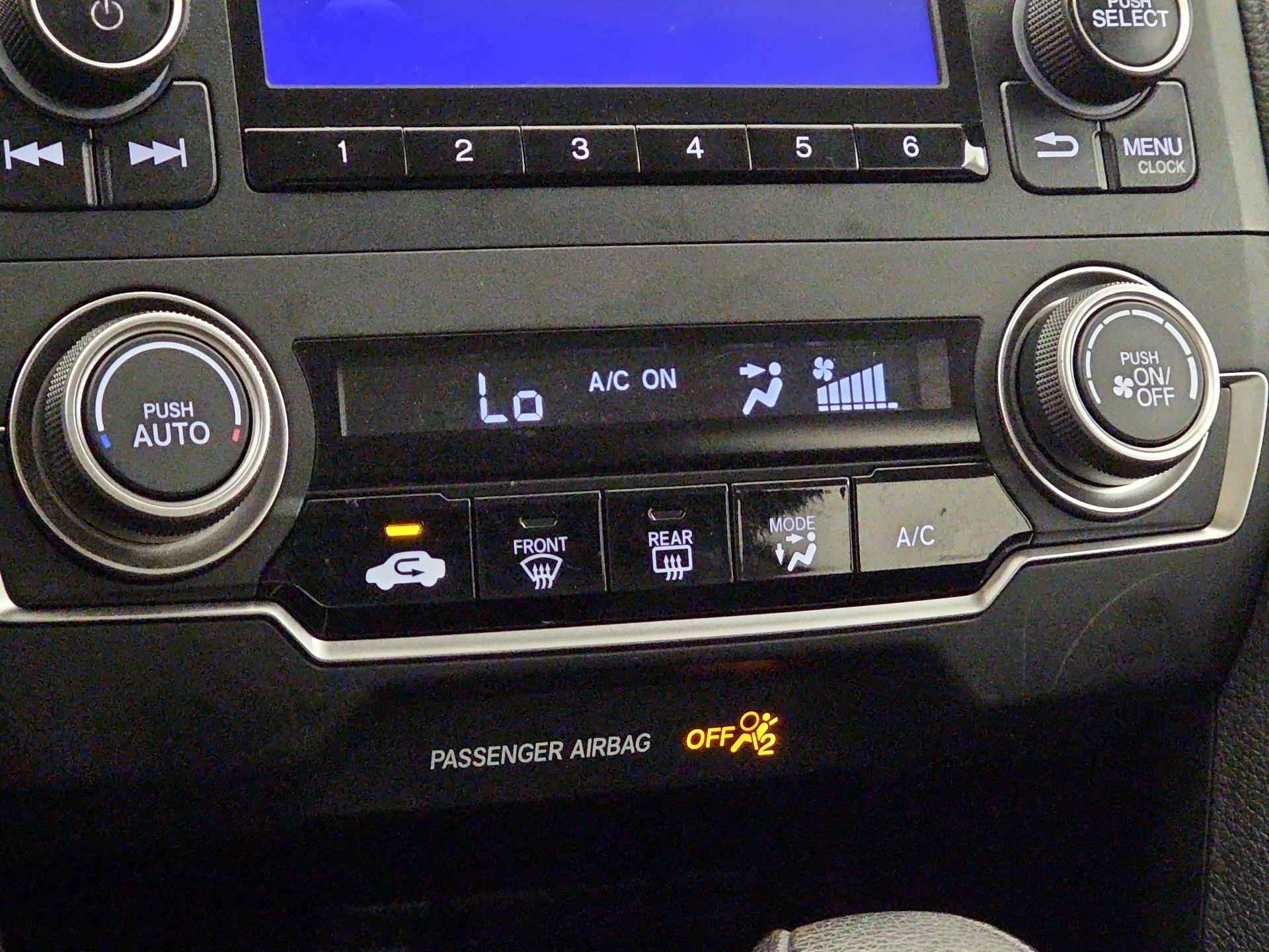 Thumbnail: 2016 Honda Civic - 16