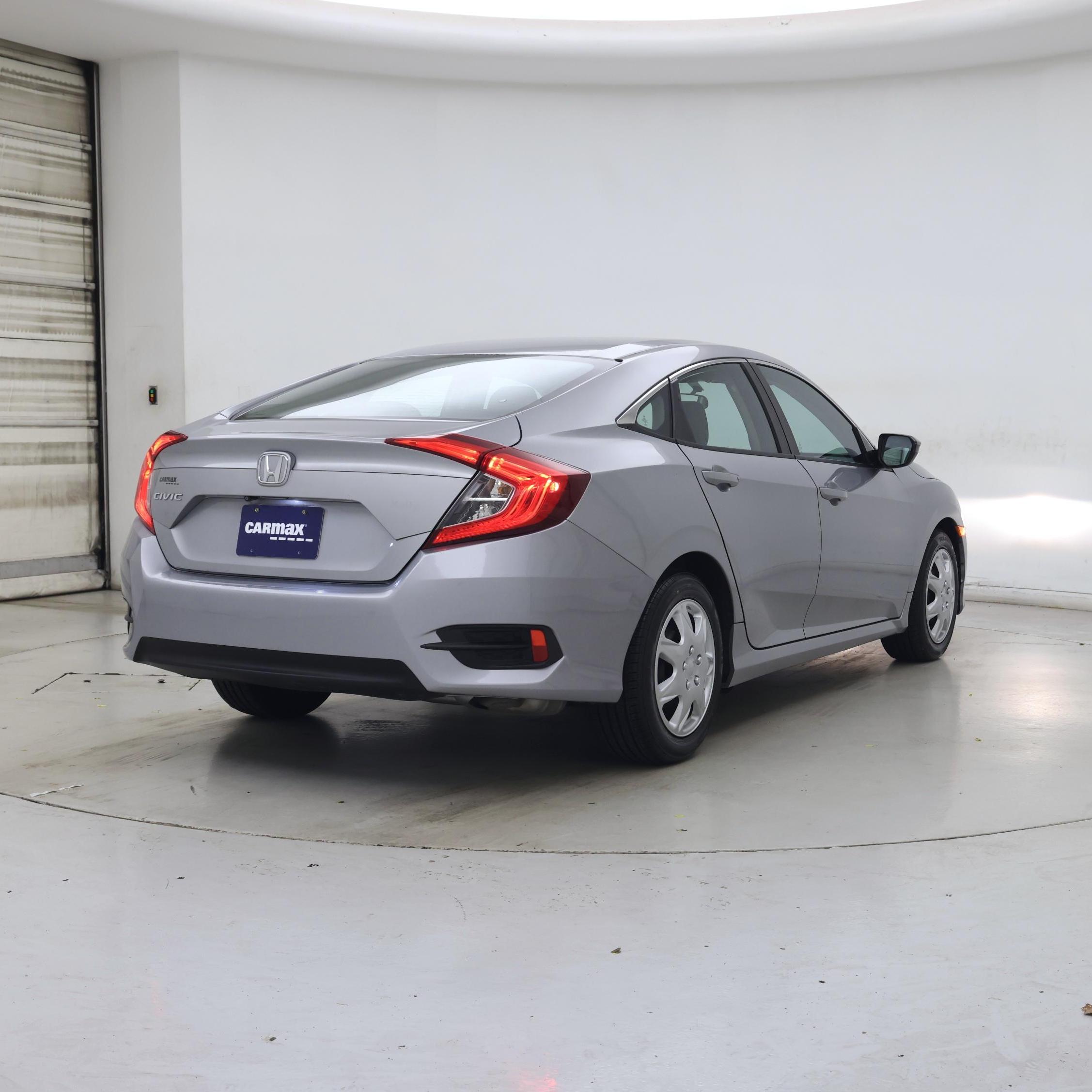 Thumbnail: 2016 Honda Civic - 8