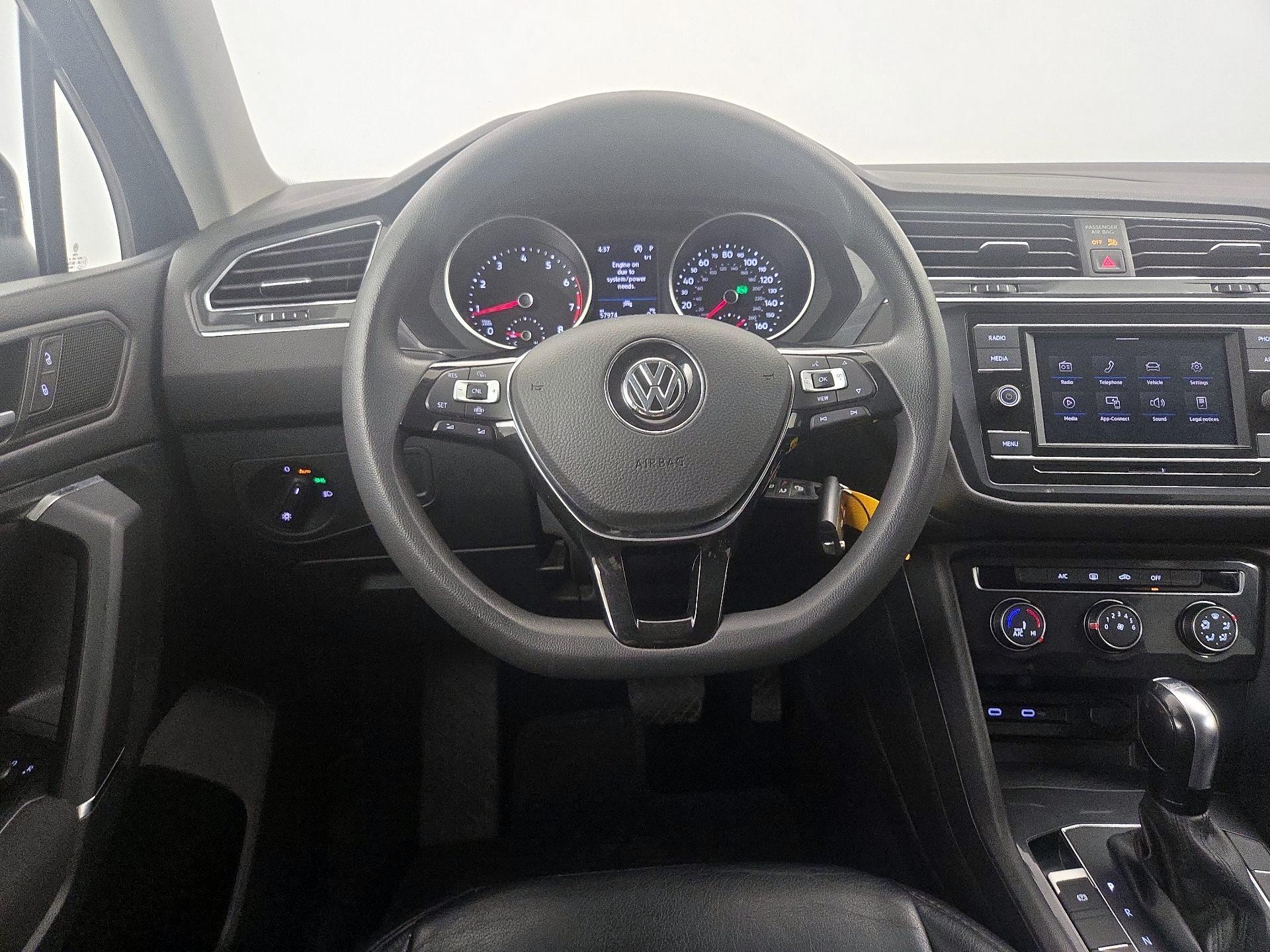 Thumbnail: 2020 Volkswagen Tiguan - 10