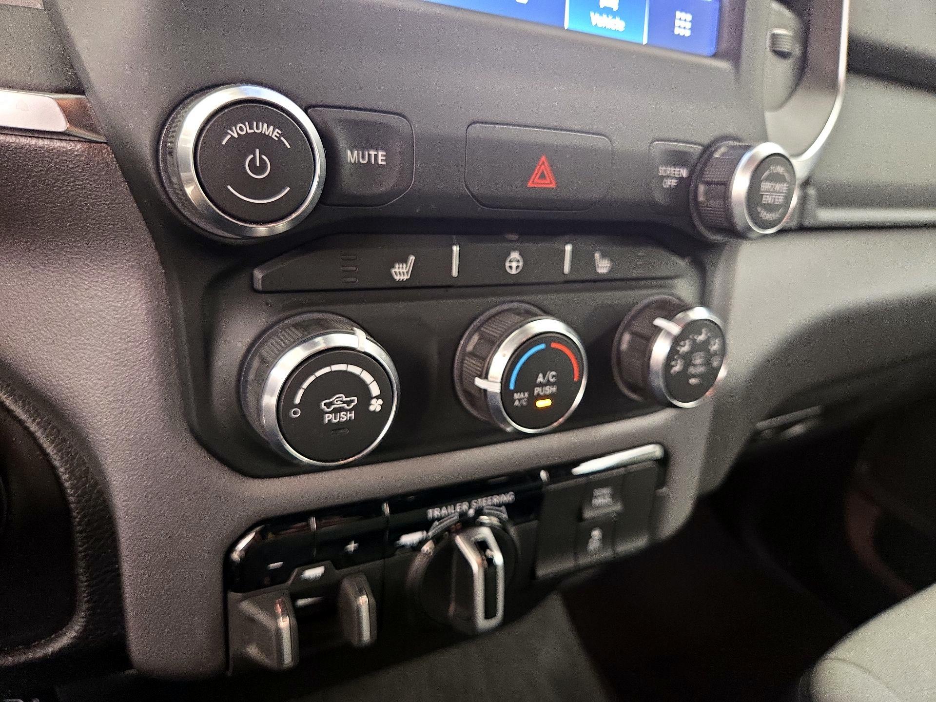 Thumbnail: 2024 RAM 1500 - 16