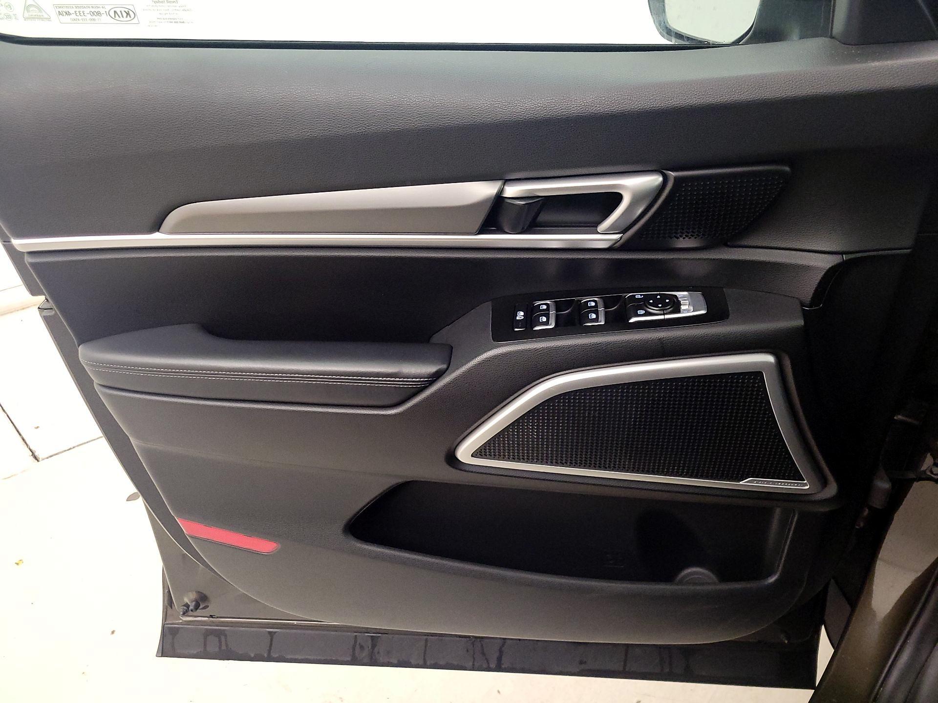 Thumbnail: 2021 Kia Telluride - 12