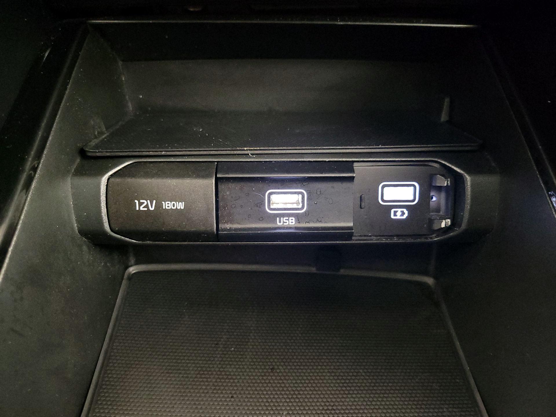 Thumbnail: 2021 Kia Telluride - 18