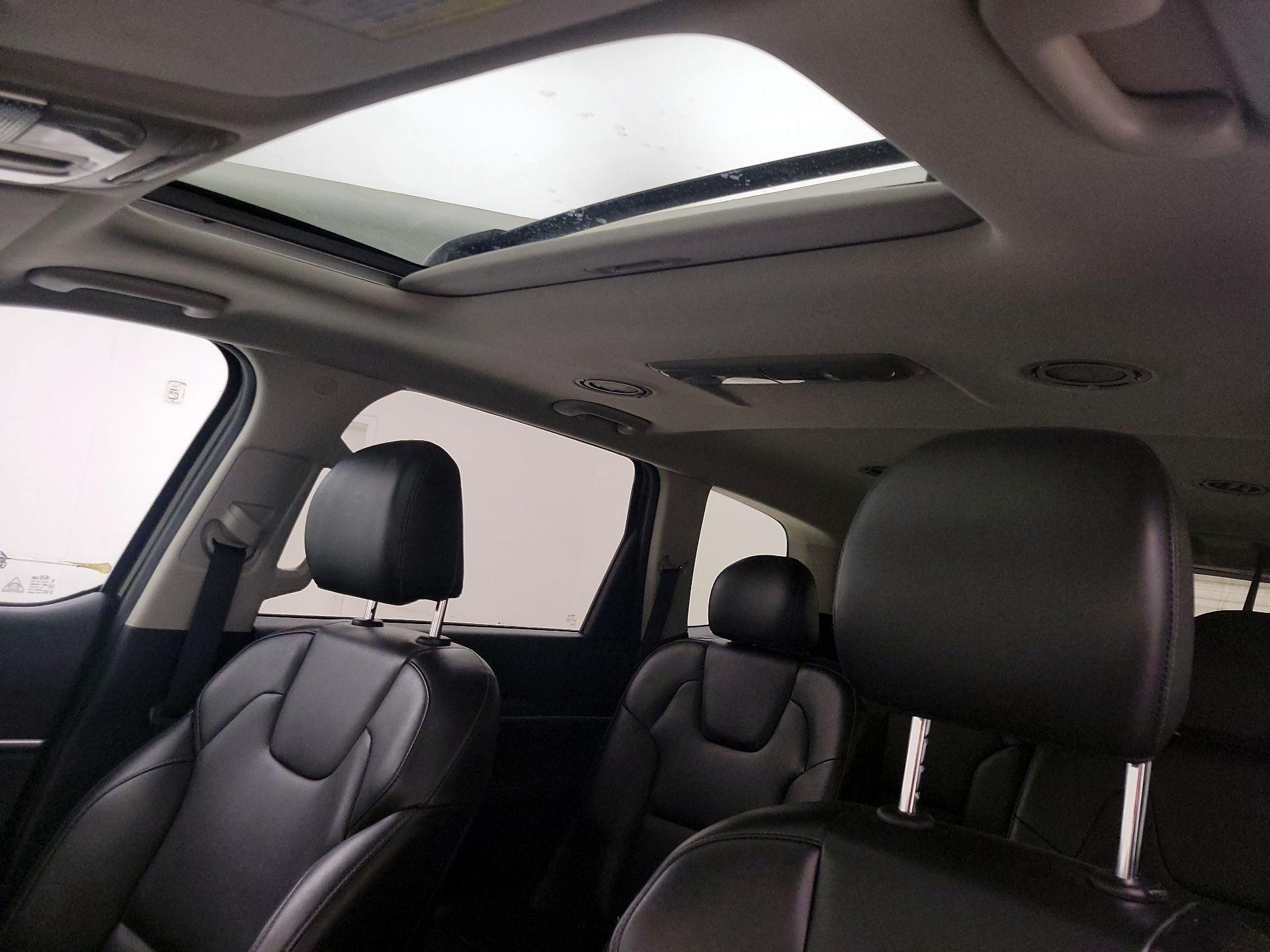 Thumbnail: 2021 Kia Telluride - 19