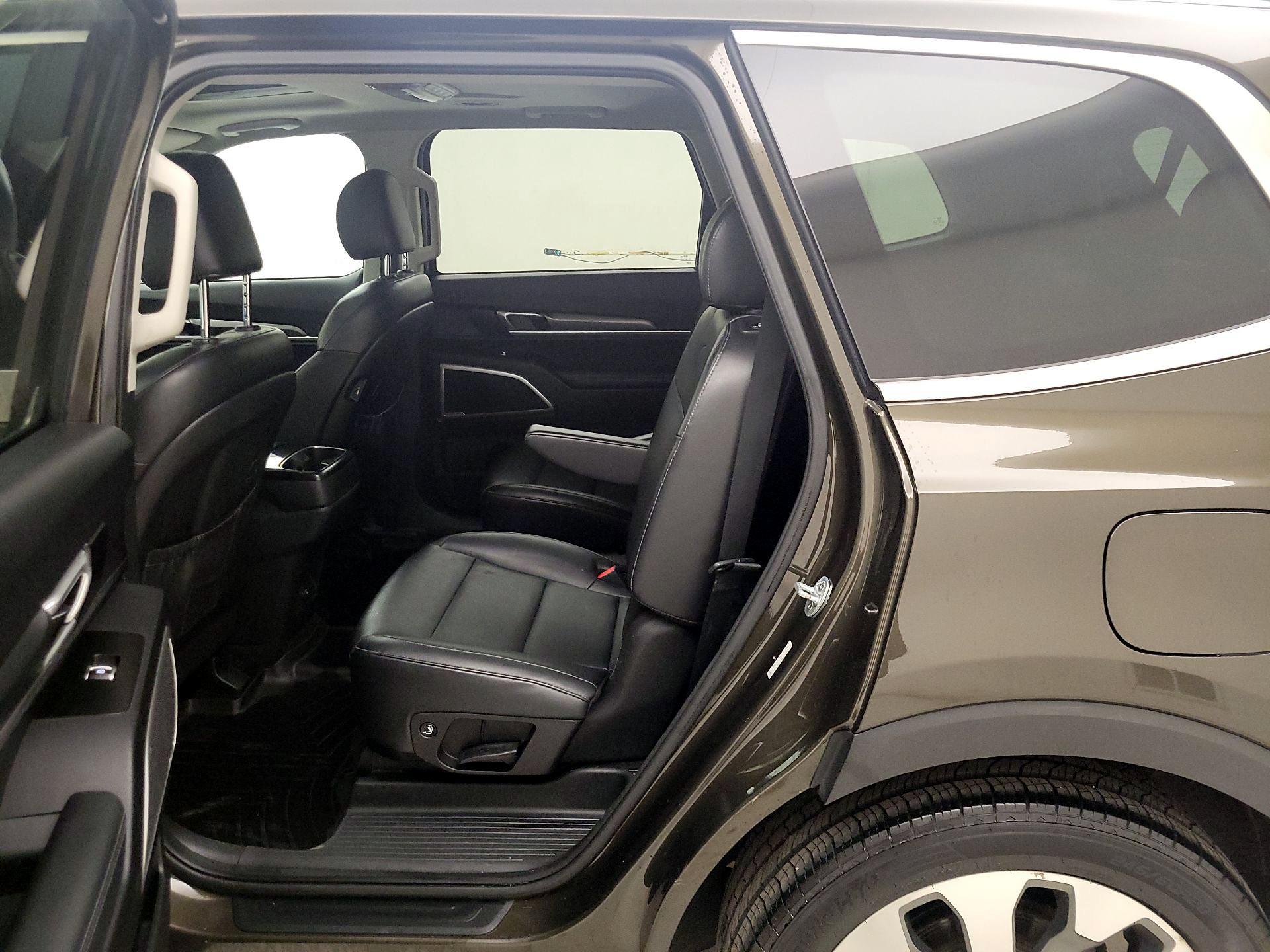 Thumbnail: 2021 Kia Telluride - 20