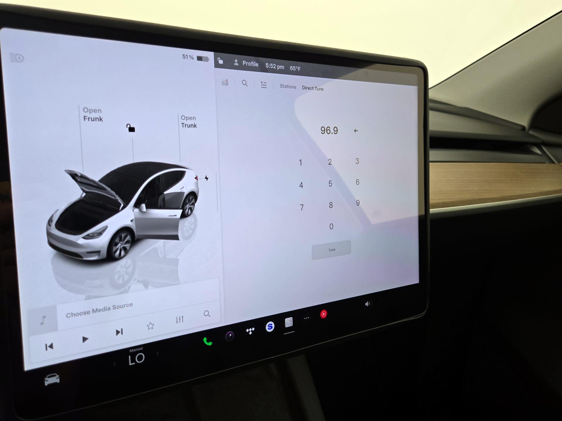 Thumbnail: 2024 Tesla Model Y - 15