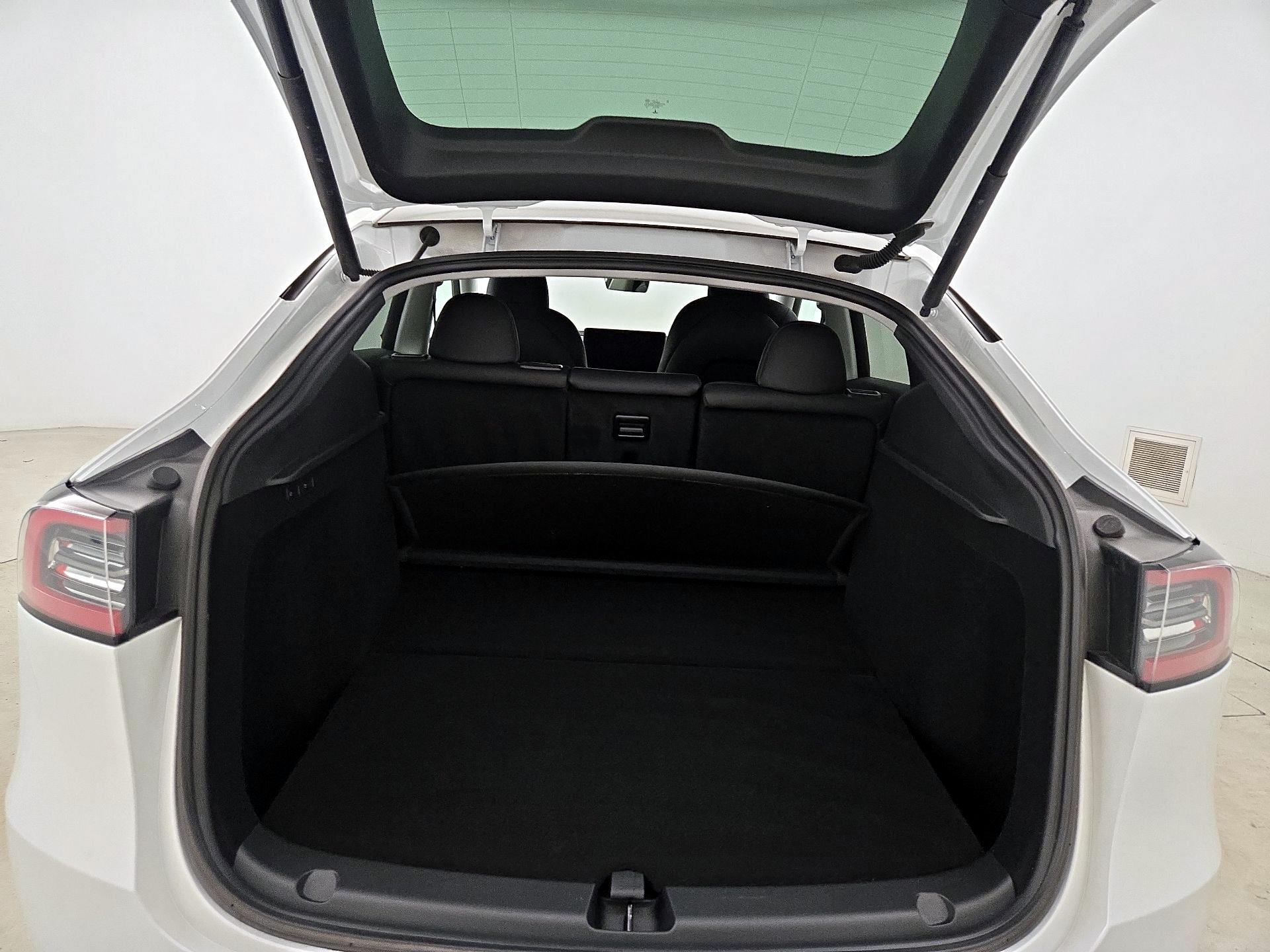 Thumbnail: 2024 Tesla Model Y - 20