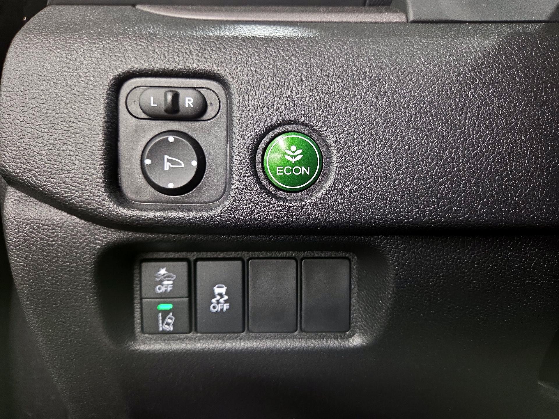 Thumbnail: 2019 Honda Pilot - 13