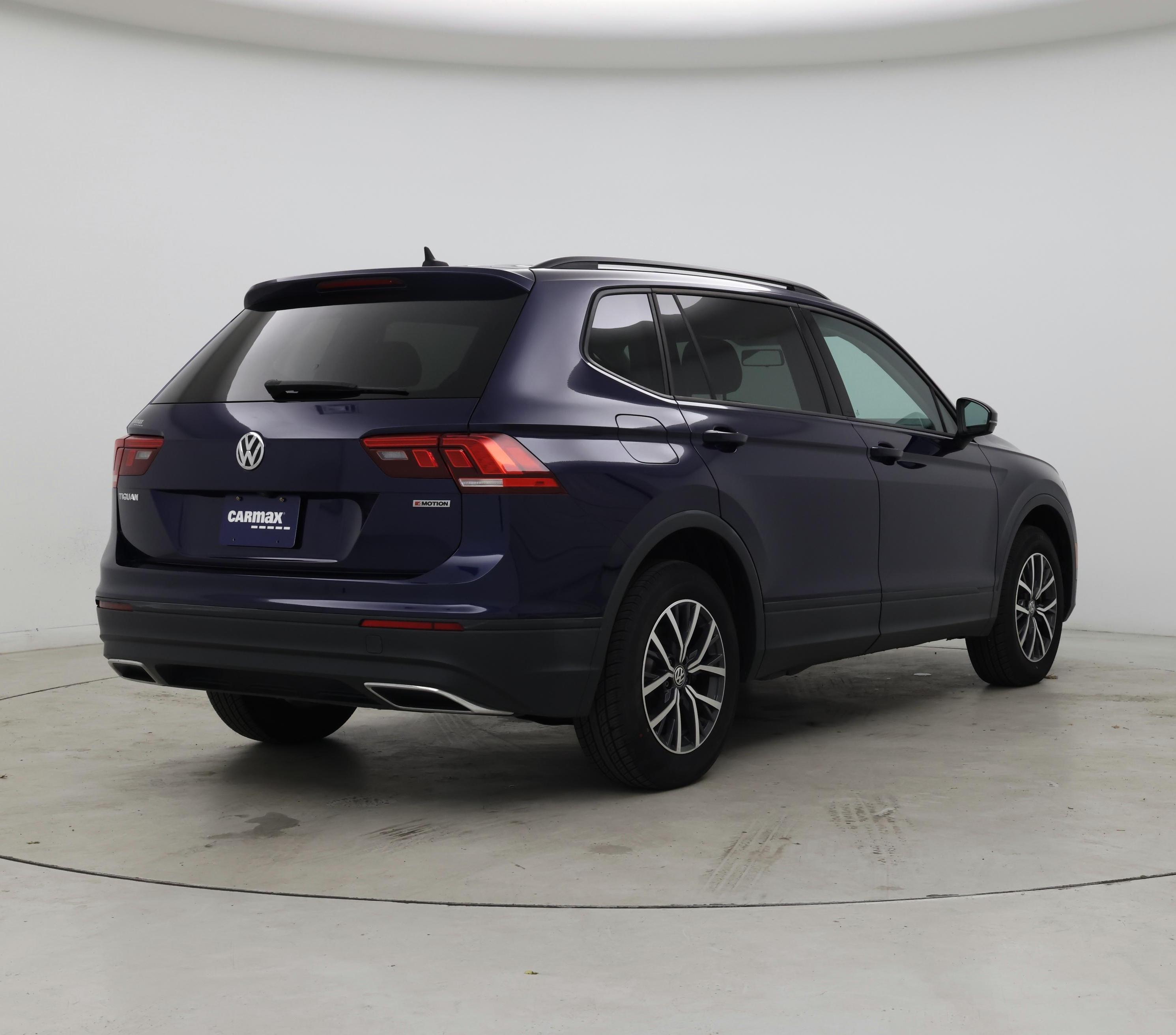 Thumbnail: 2021 Volkswagen Tiguan - 8