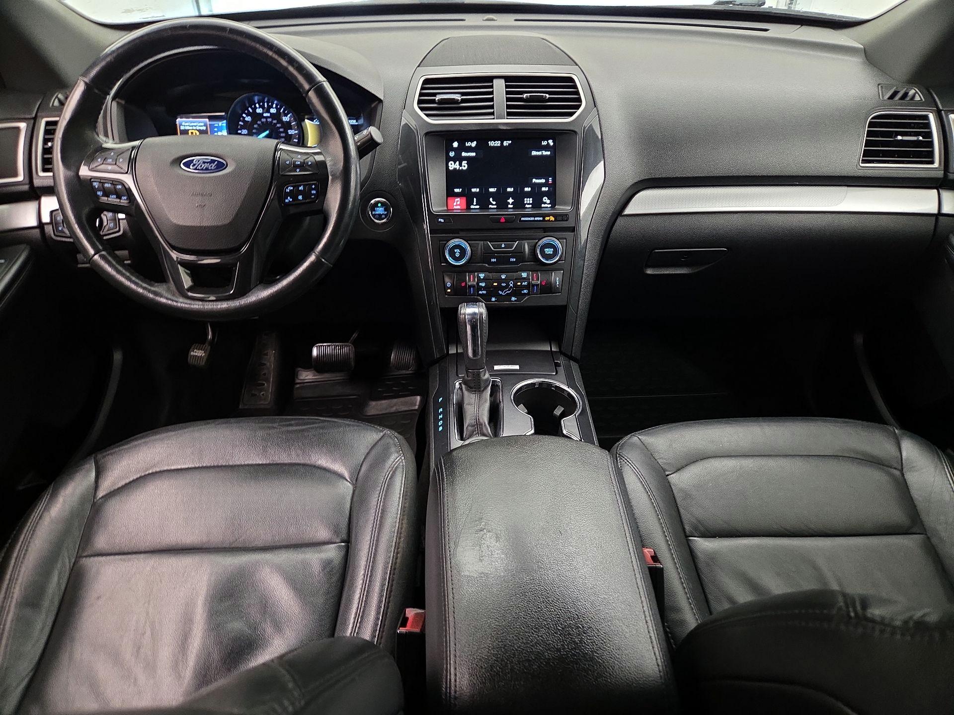 Thumbnail: 2017 Ford Explorer - 9