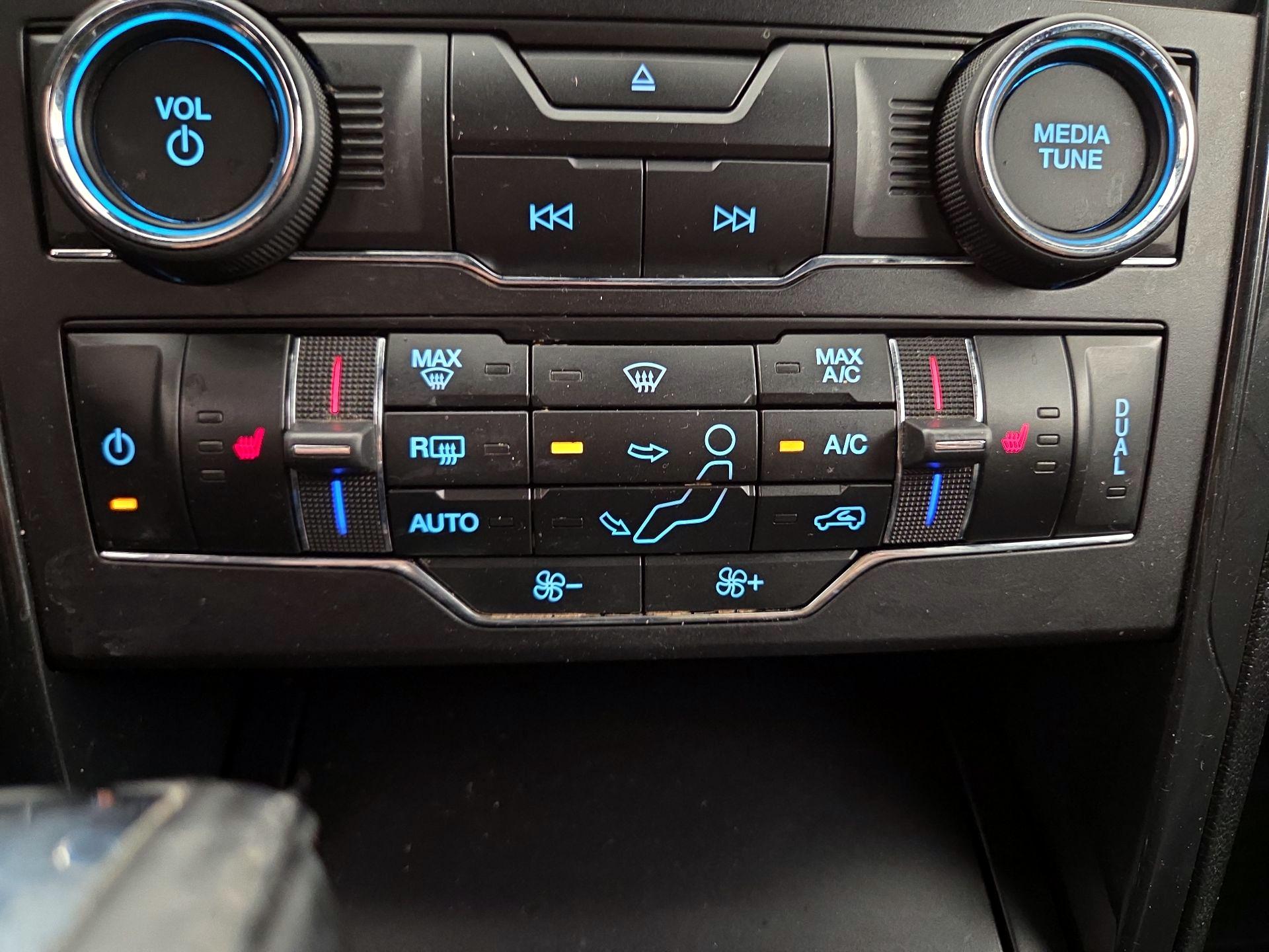 Thumbnail: 2017 Ford Explorer - 17