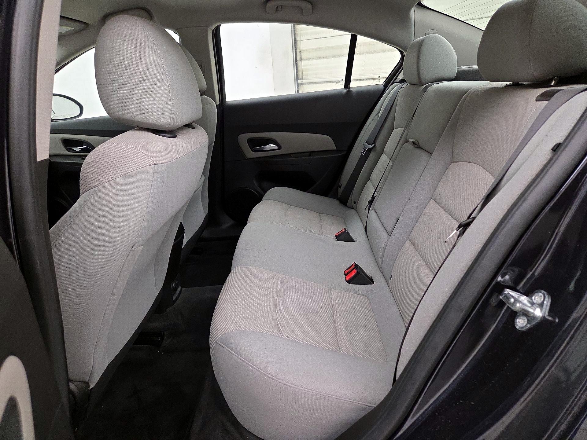 Thumbnail: 2016 Chevrolet Cruze - 19