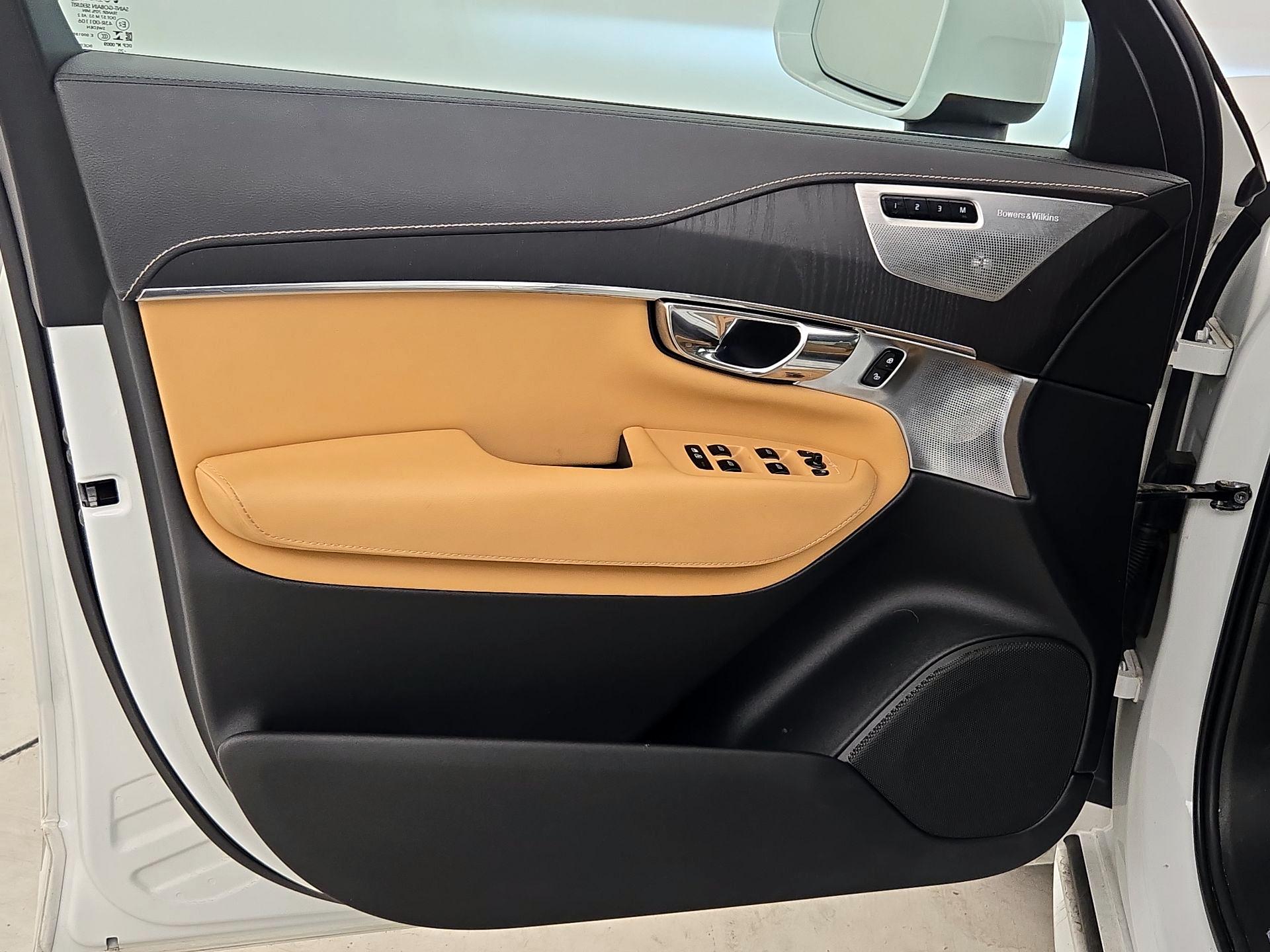 Thumbnail: 2021 Volvo XC90 - 12