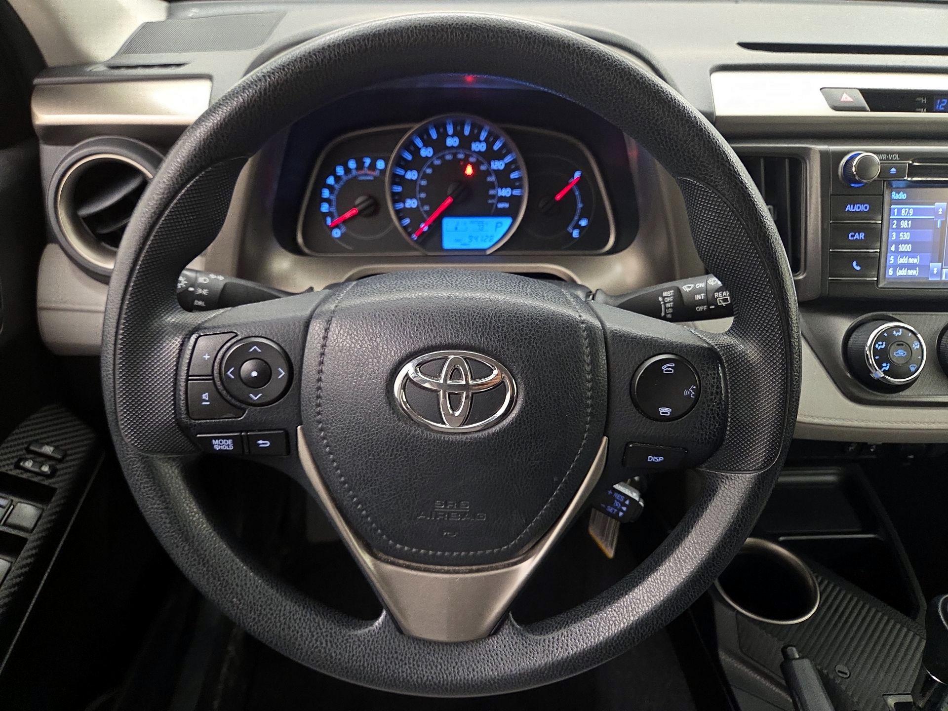 Thumbnail: 2014 Toyota RAV4 - 10