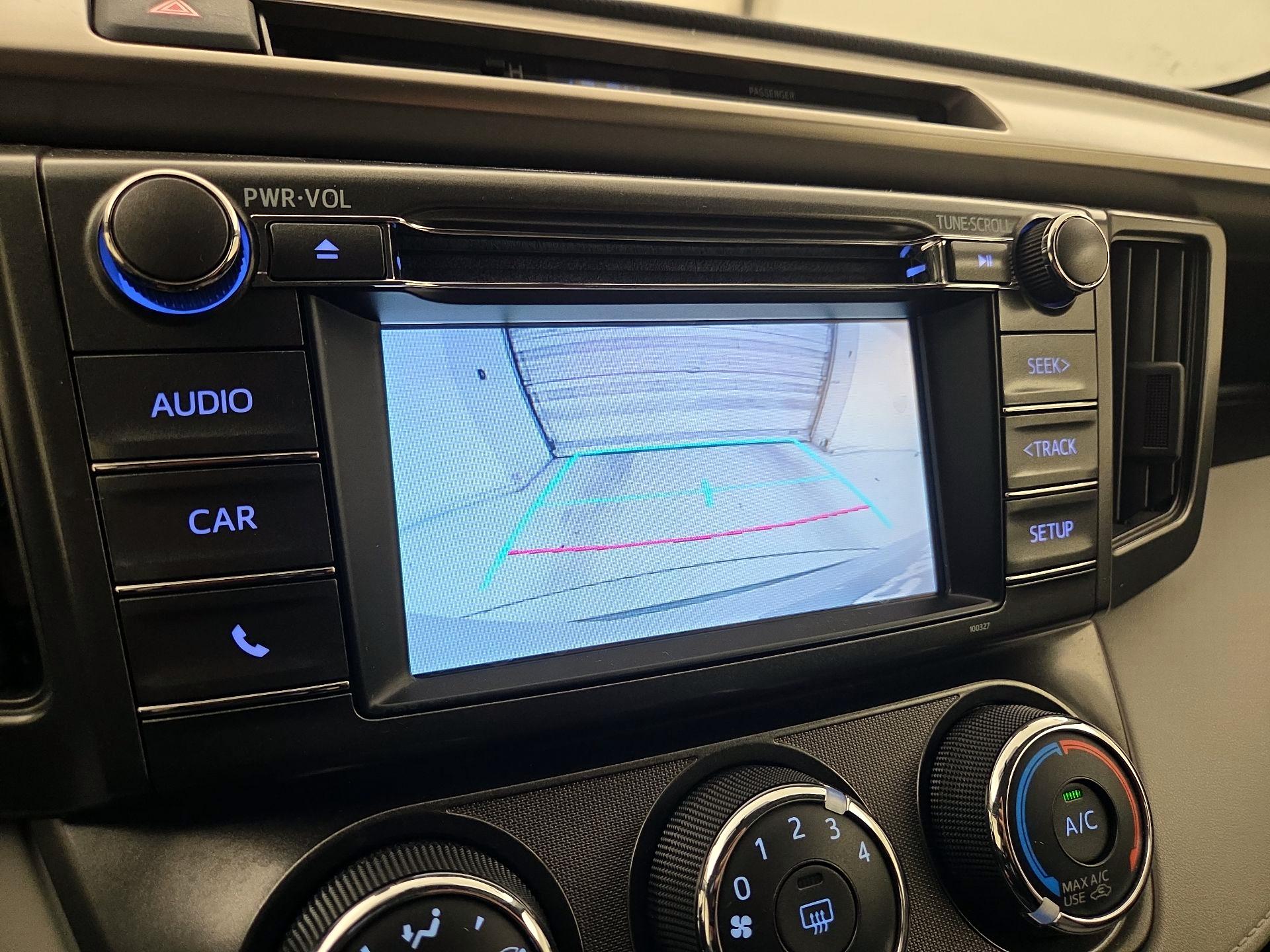 Thumbnail: 2014 Toyota RAV4 - 14