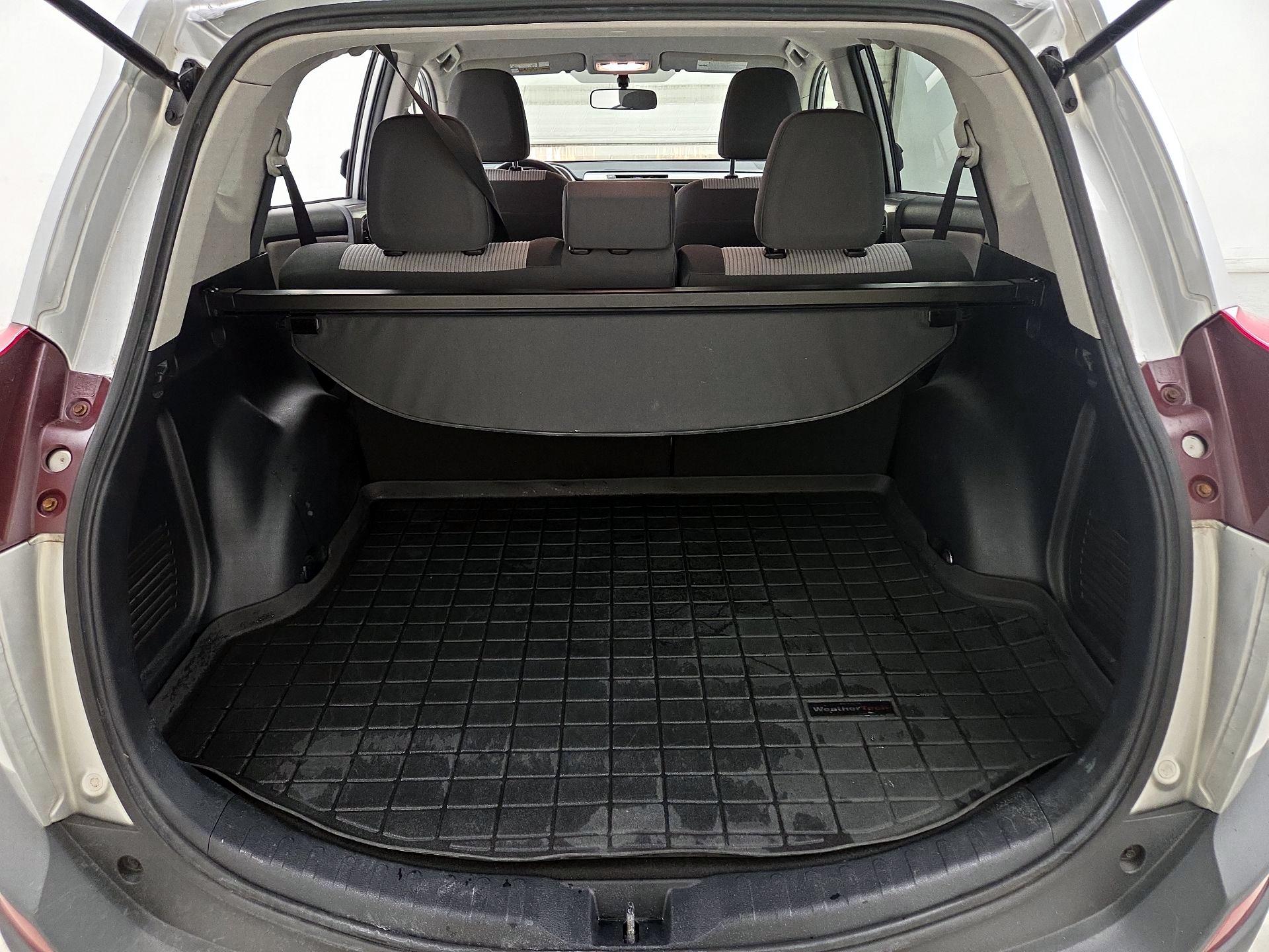 Thumbnail: 2014 Toyota RAV4 - 20