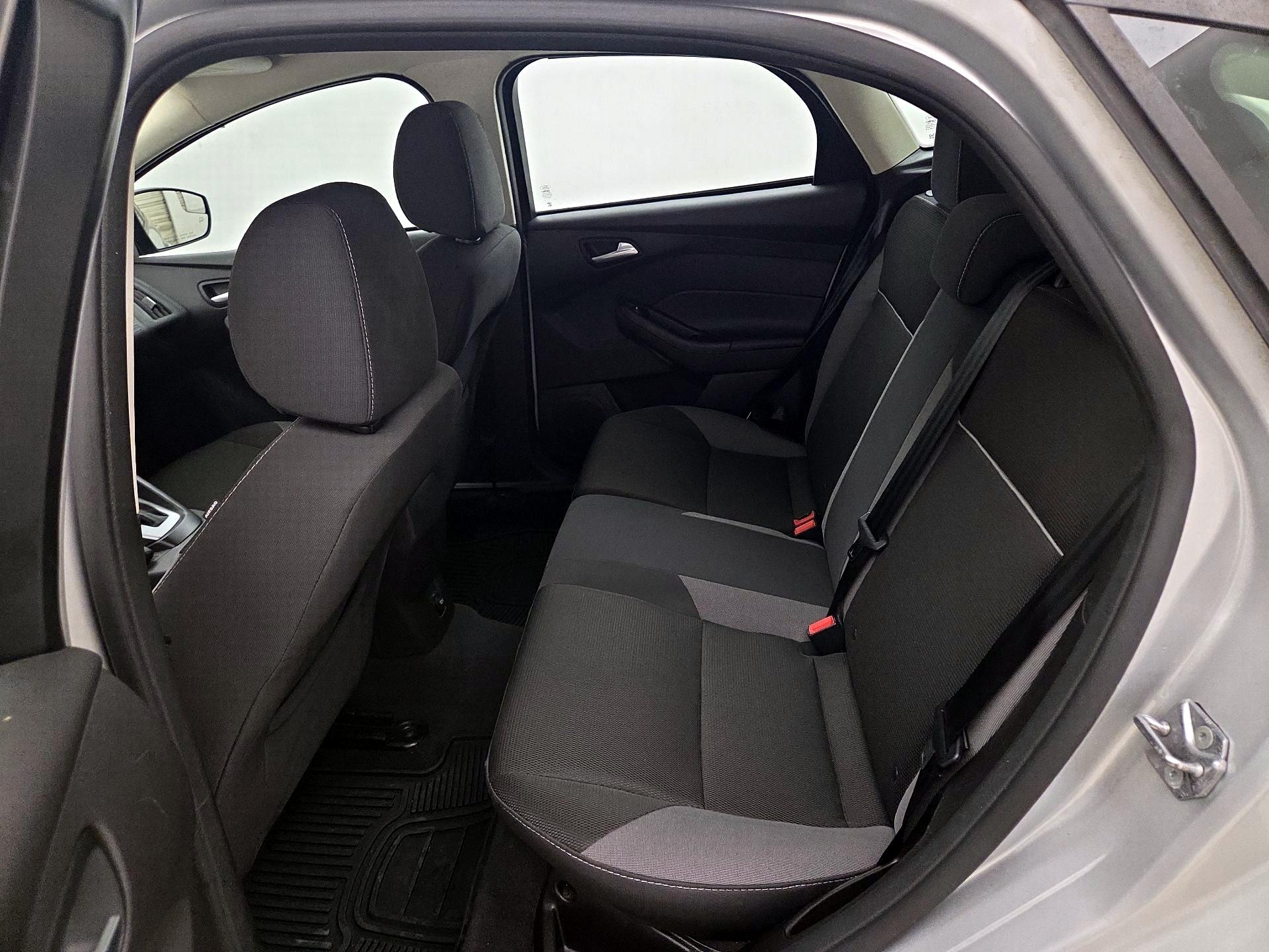 Thumbnail: 2014 Ford Focus - 18