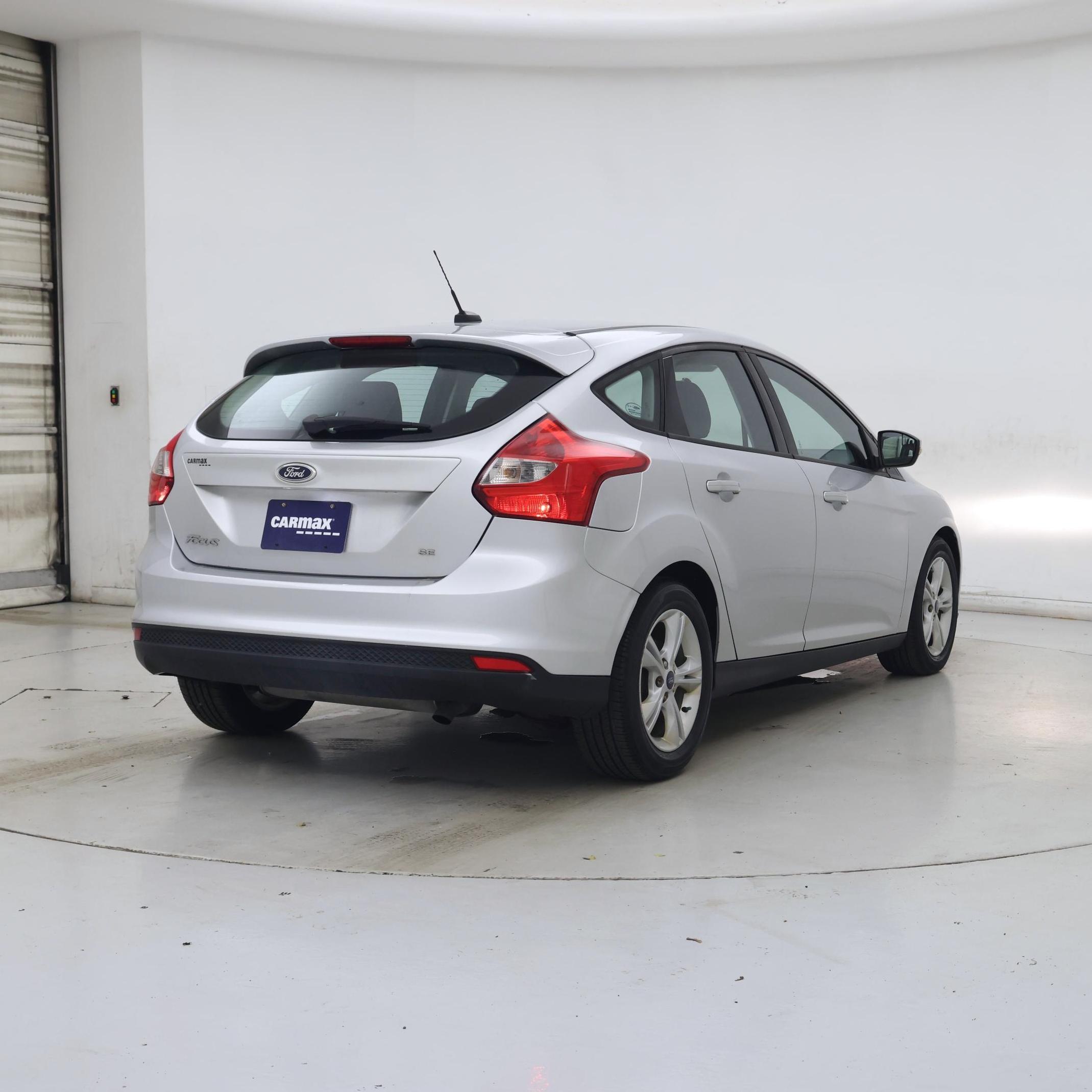 Thumbnail: 2014 Ford Focus - 8