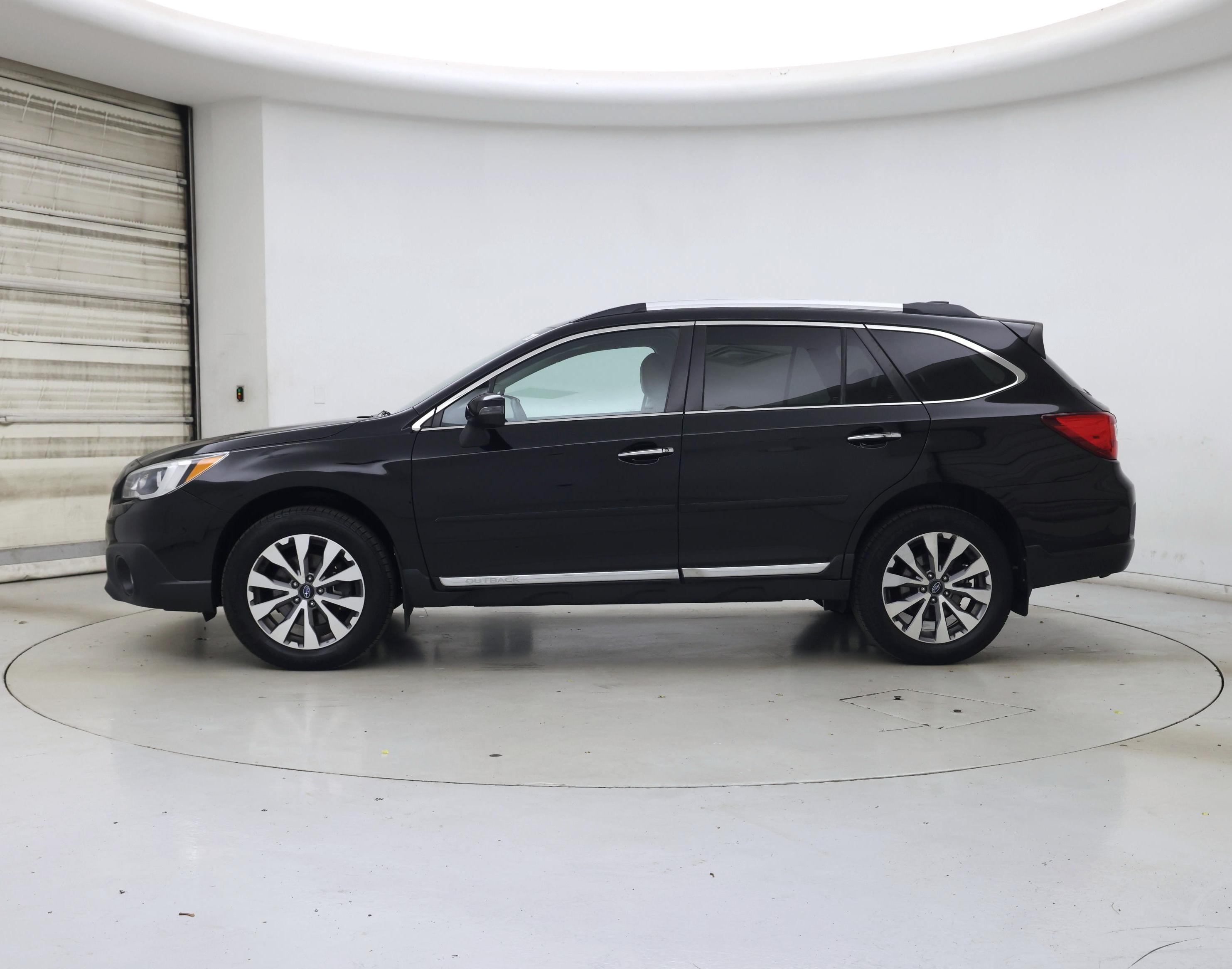 Thumbnail: 2017 Subaru Outback - 3