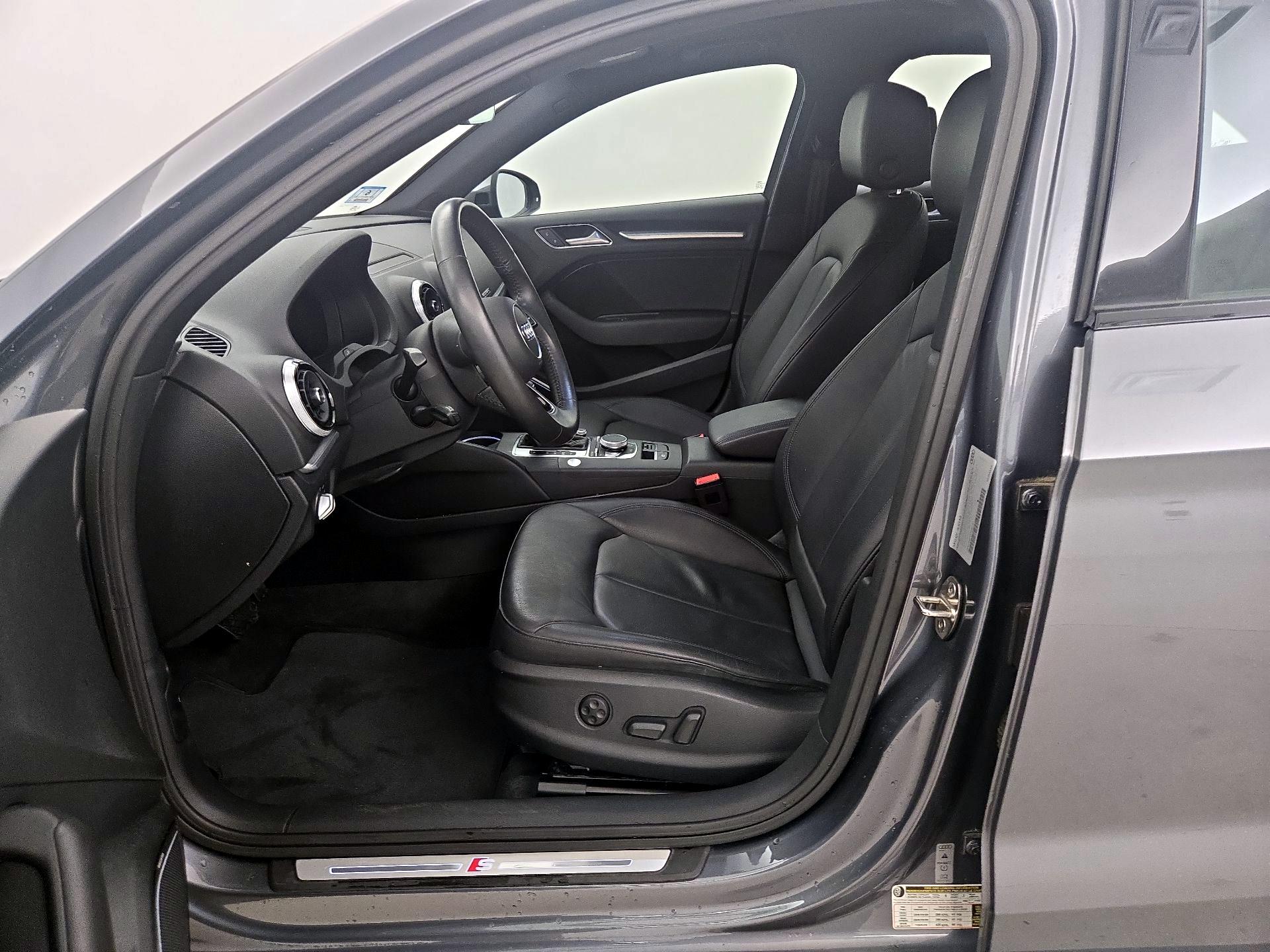 Thumbnail: 2020 Audi A3 - 11