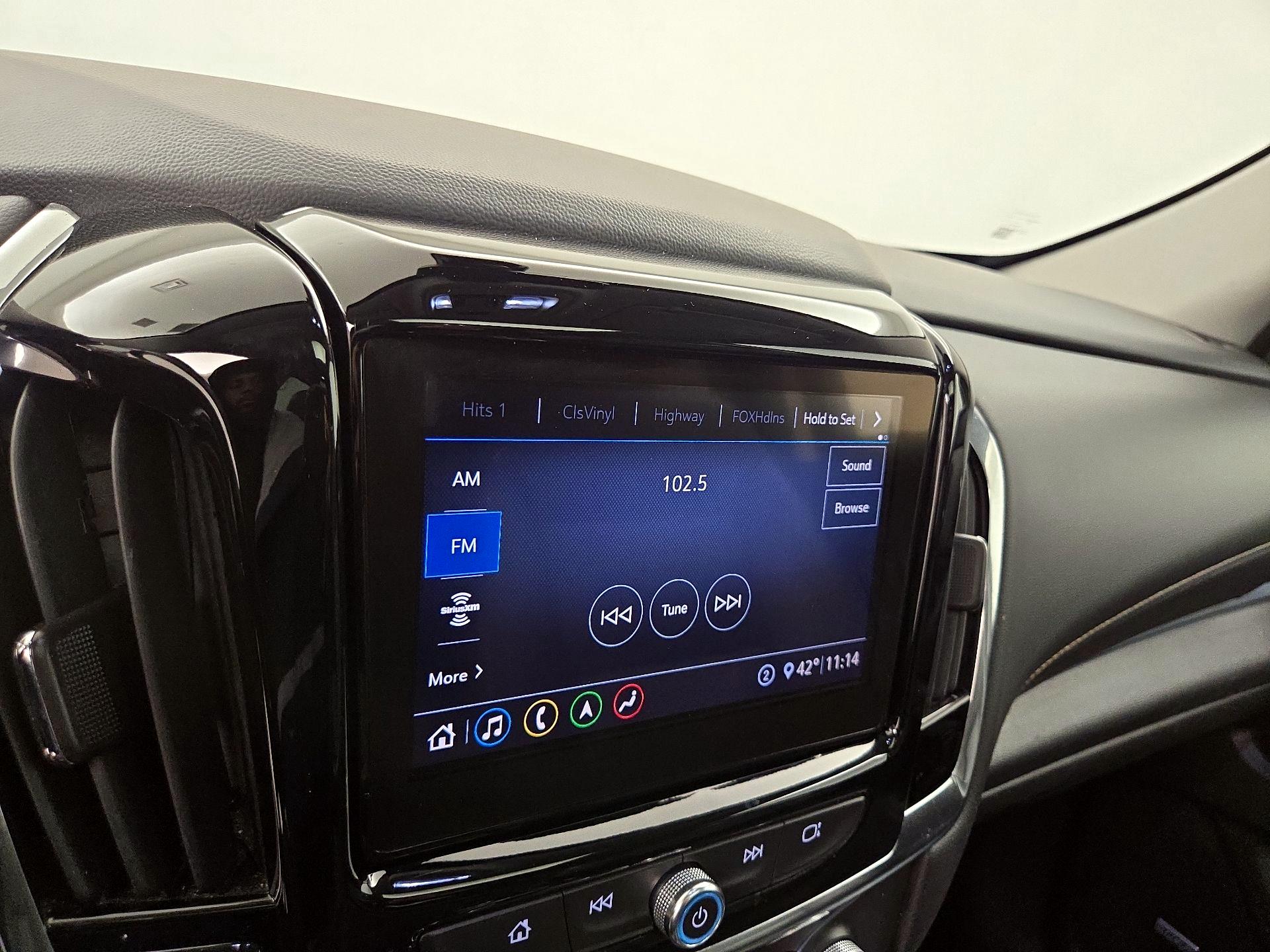 Thumbnail: 2021 Chevrolet Traverse - 16