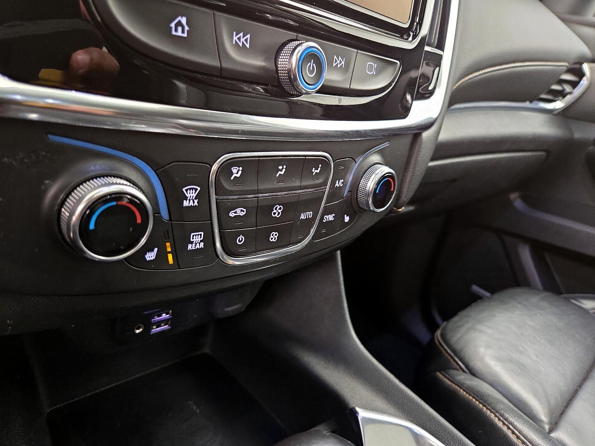 Thumbnail: 2021 Chevrolet Traverse - 17