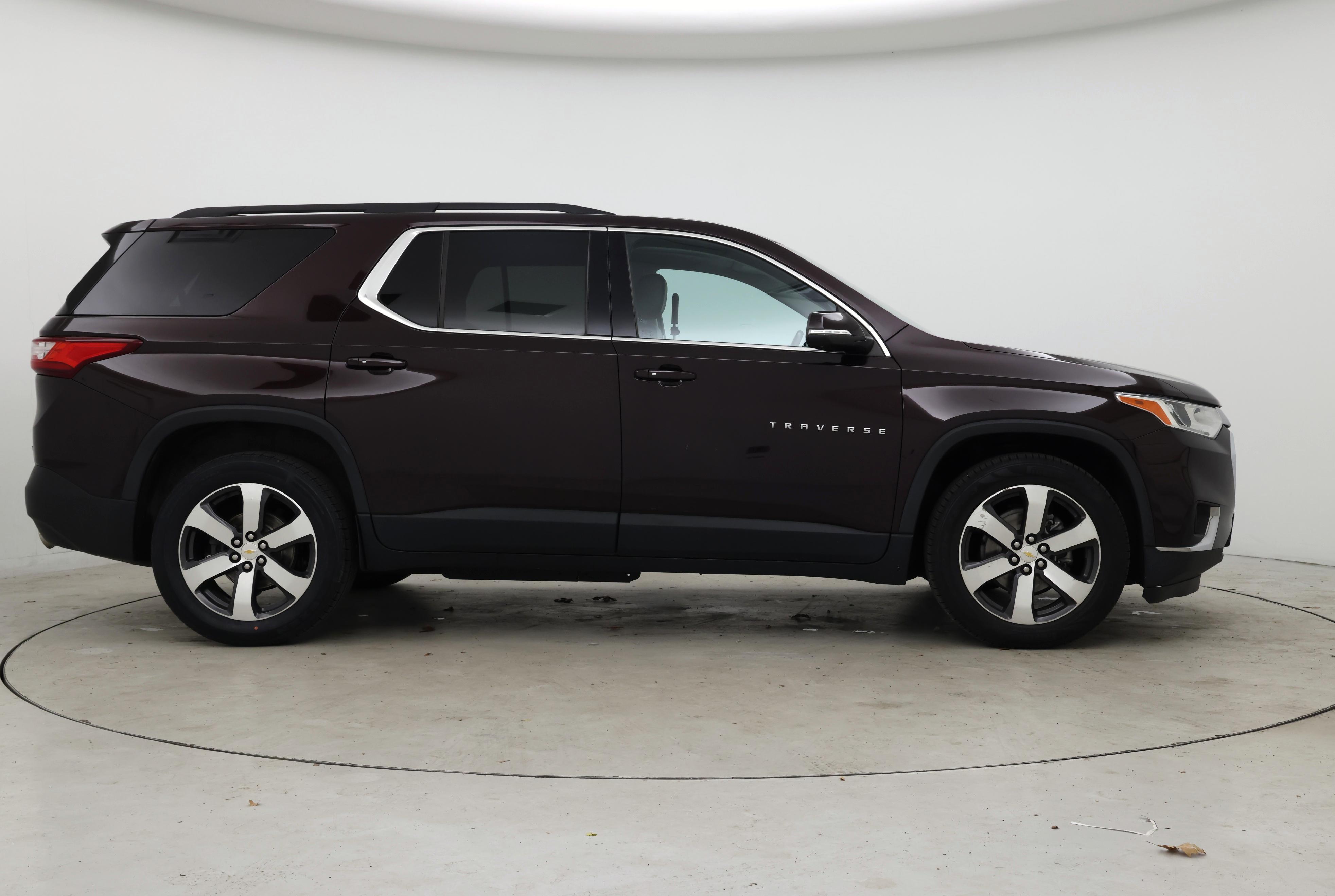 Thumbnail: 2021 Chevrolet Traverse - 7