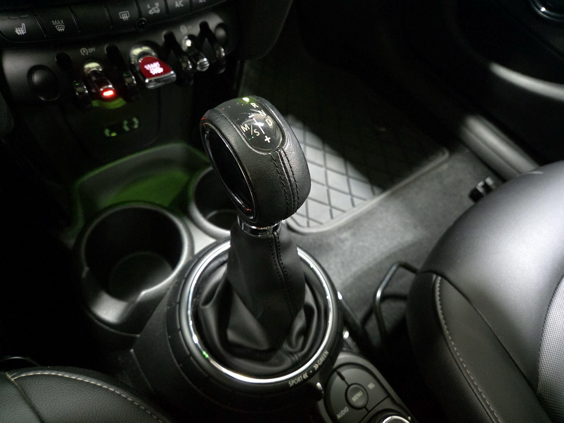 Thumbnail: 2016 MINI Cooper Hardtop - 16