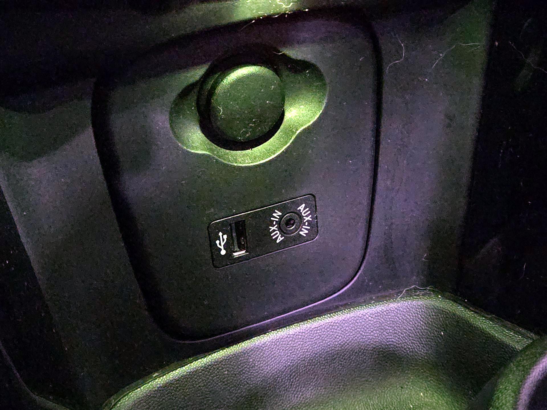 Thumbnail: 2016 MINI Cooper Hardtop - 17