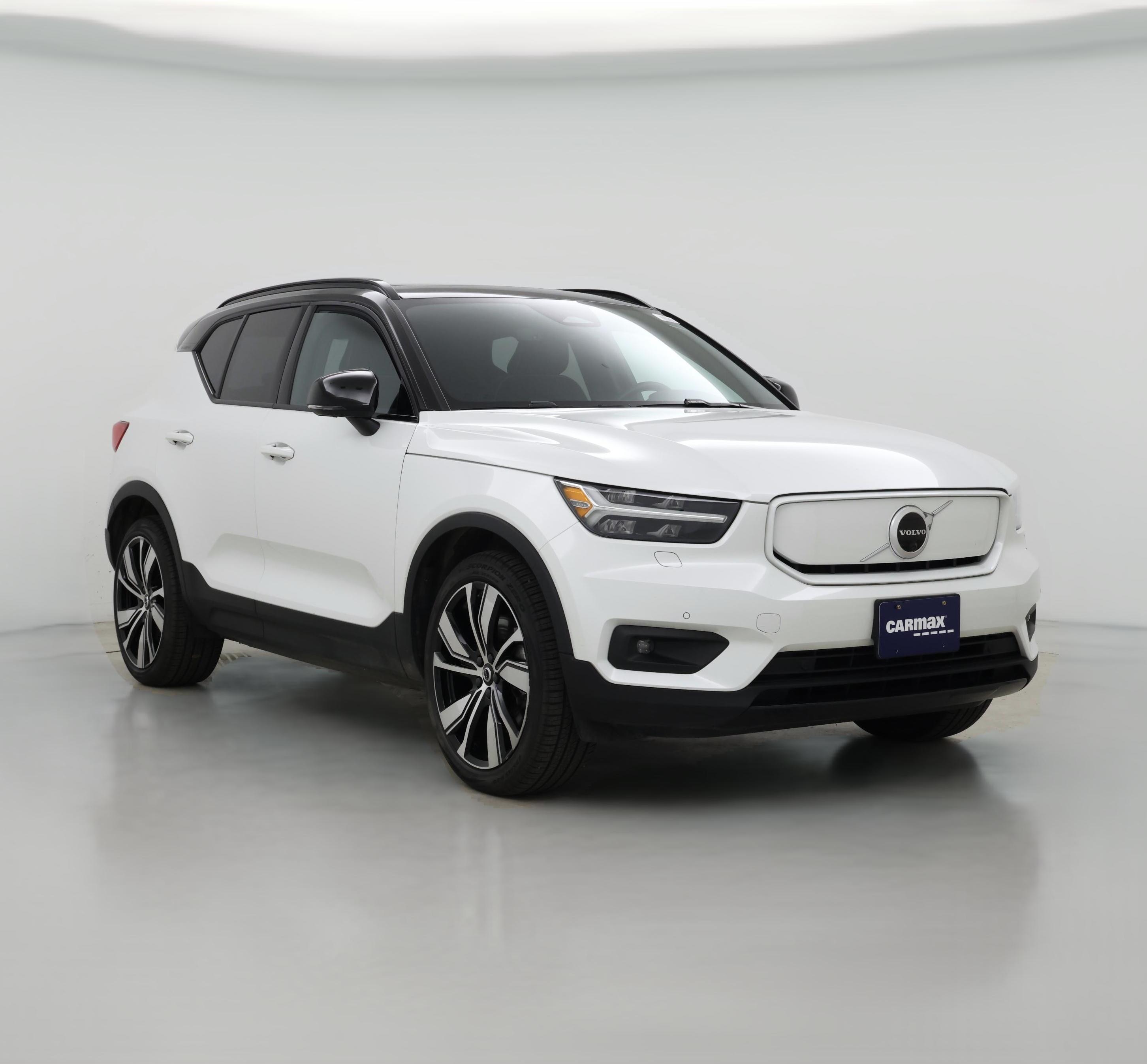 Thumbnail: 2021 Volvo XC40 - 1