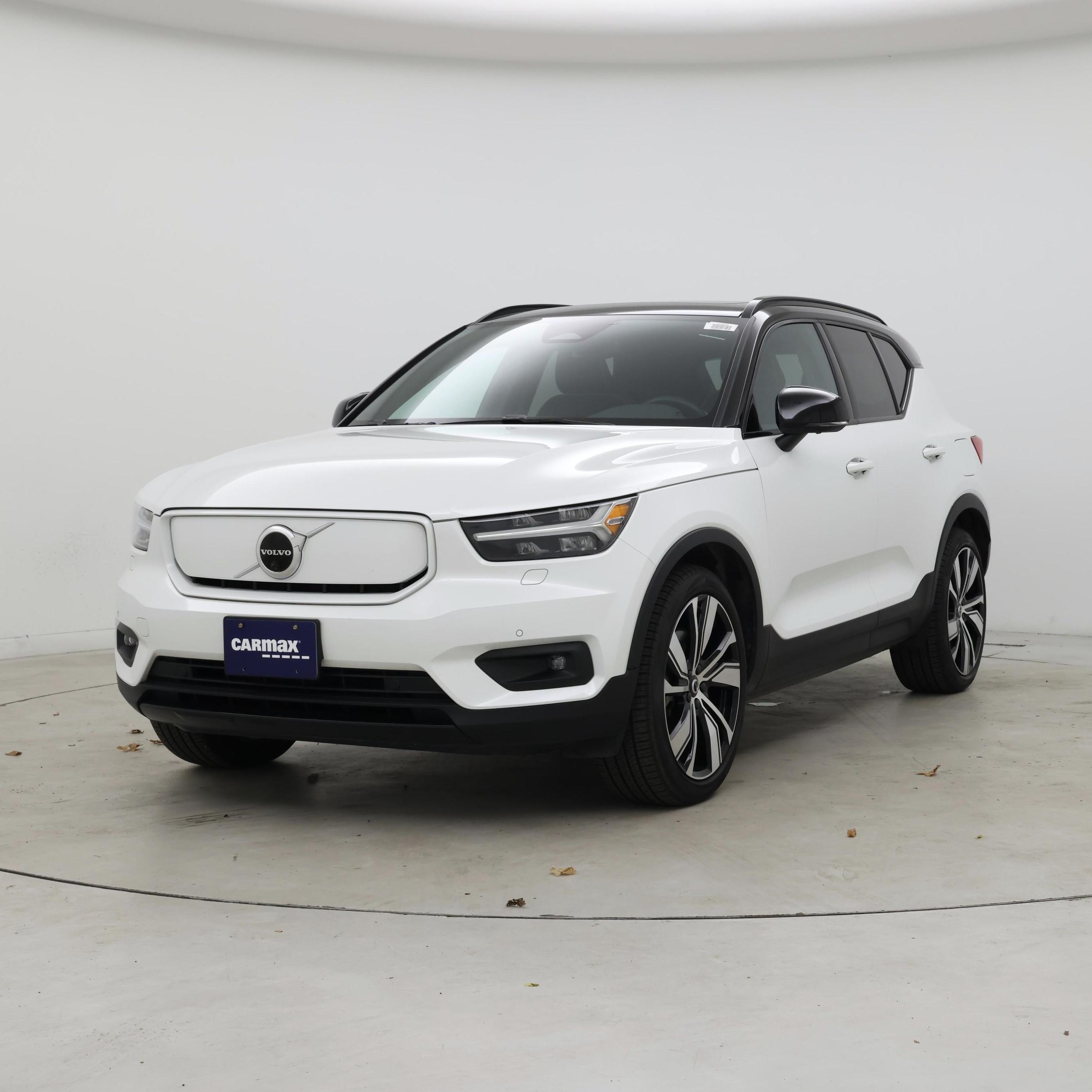 Thumbnail: 2021 Volvo XC40 - 4