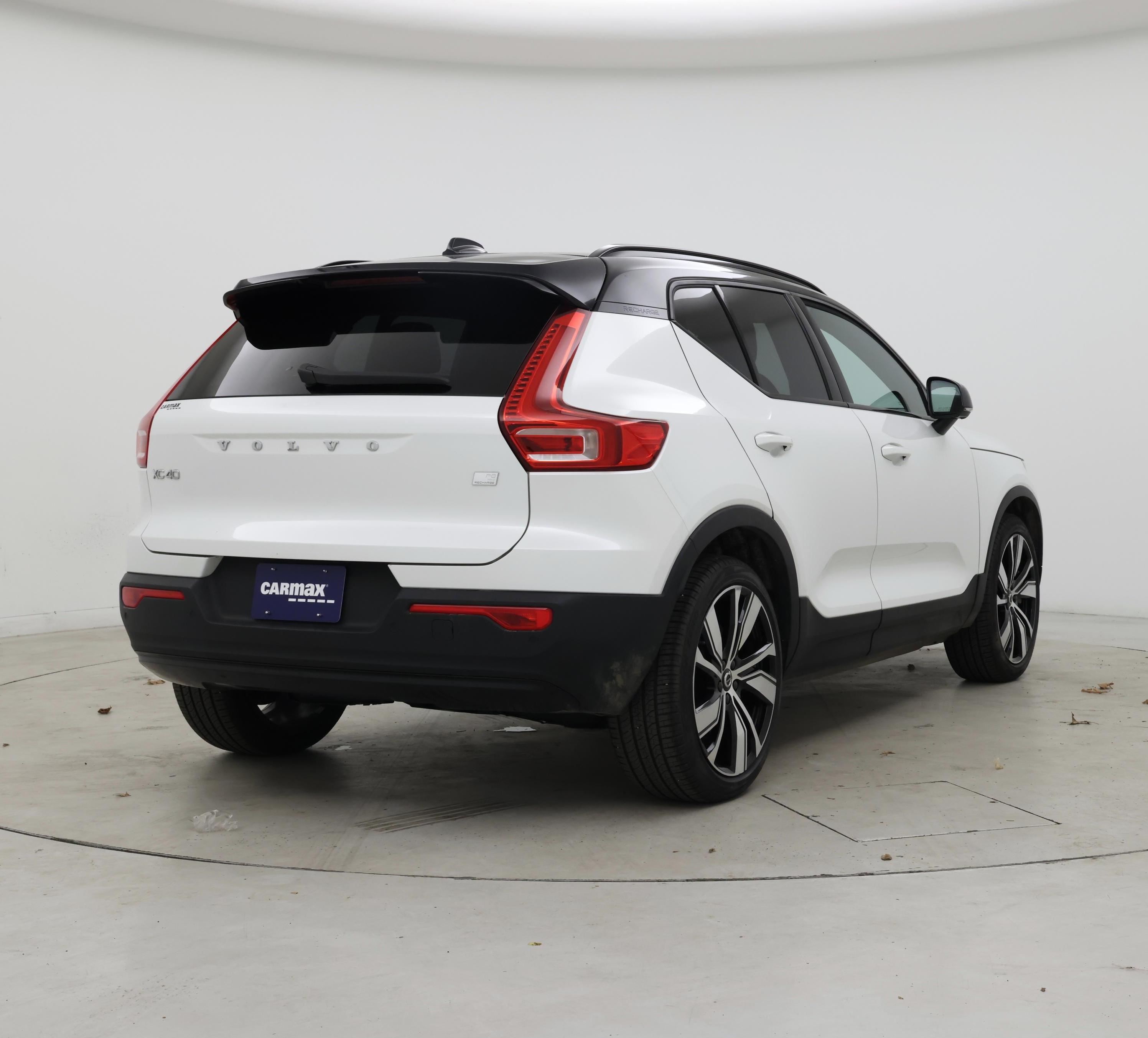 Thumbnail: 2021 Volvo XC40 - 8