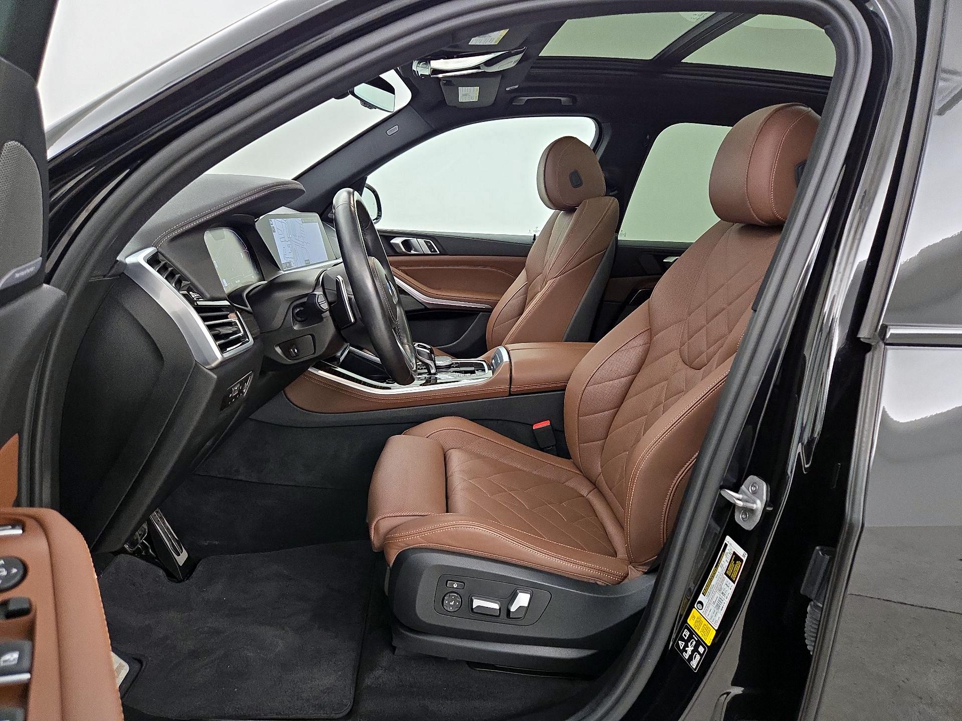 Thumbnail: 2023 BMW X5 - 11