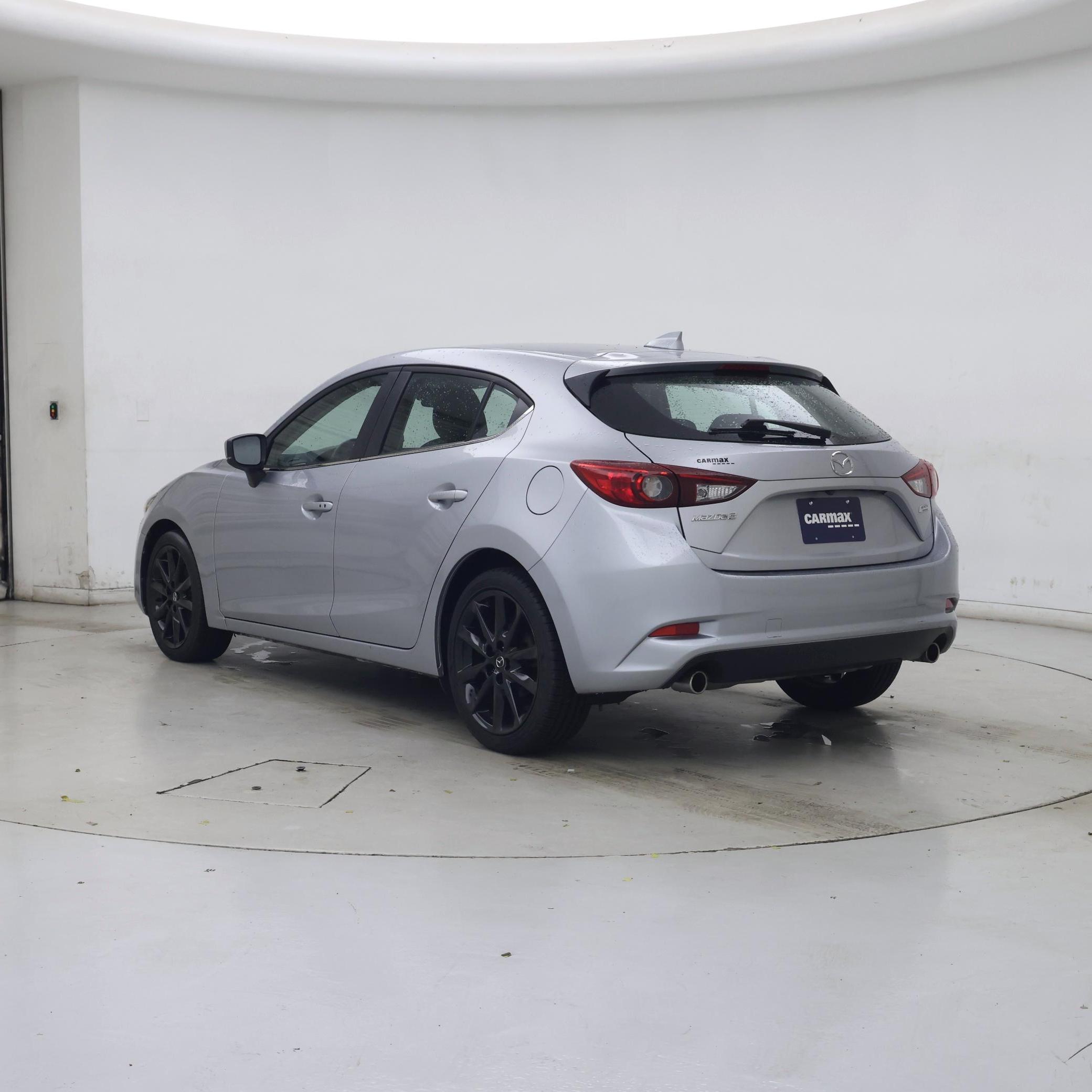 Thumbnail: 2018 Mazda Mazda3 - 2