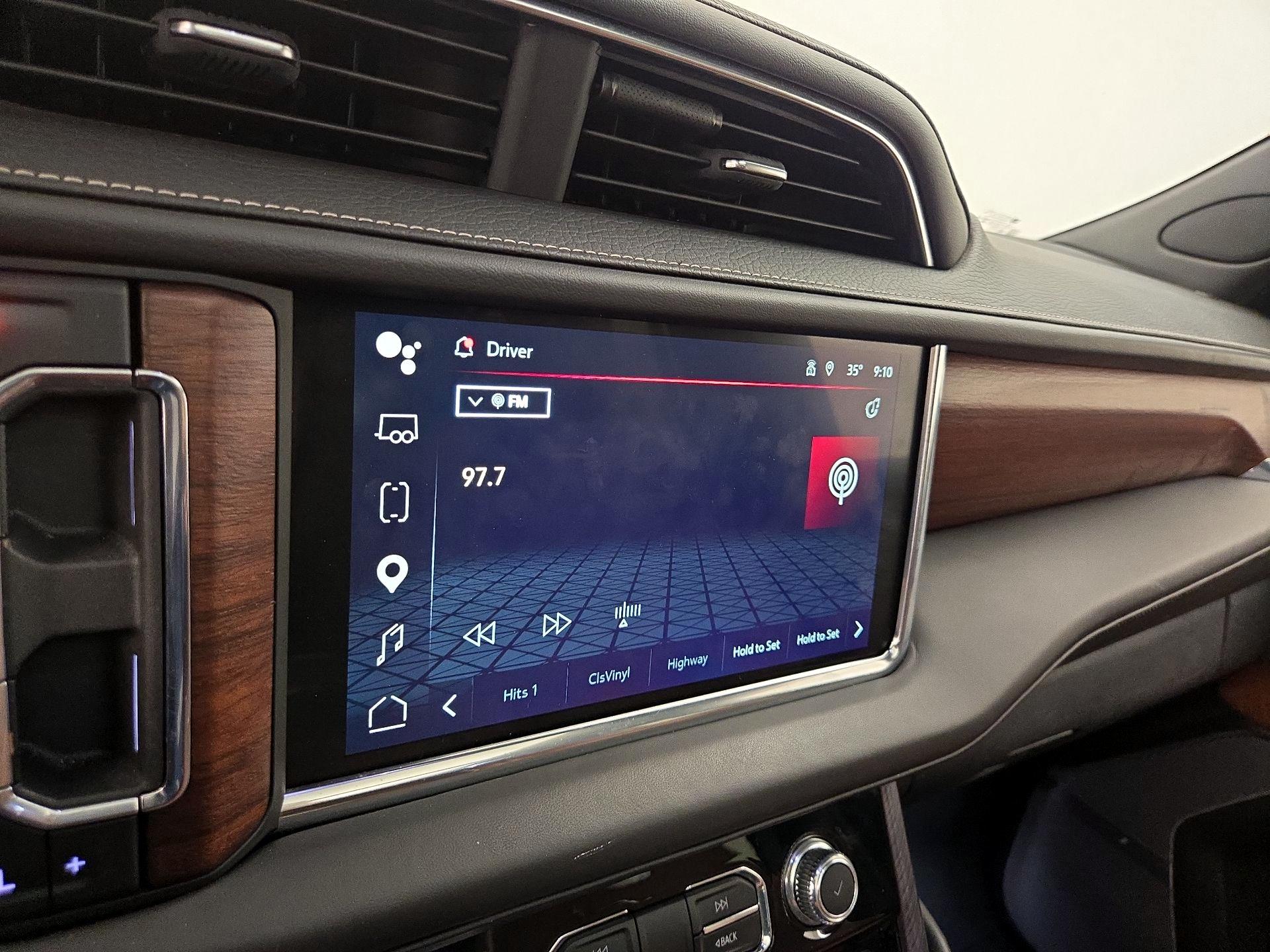 Thumbnail: 2023 GMC Yukon - 16