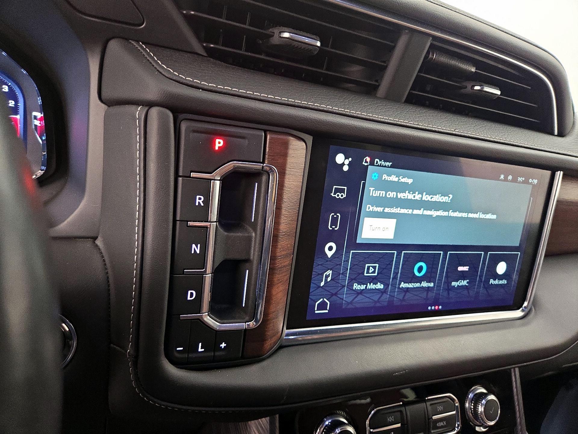 Thumbnail: 2023 GMC Yukon - 18