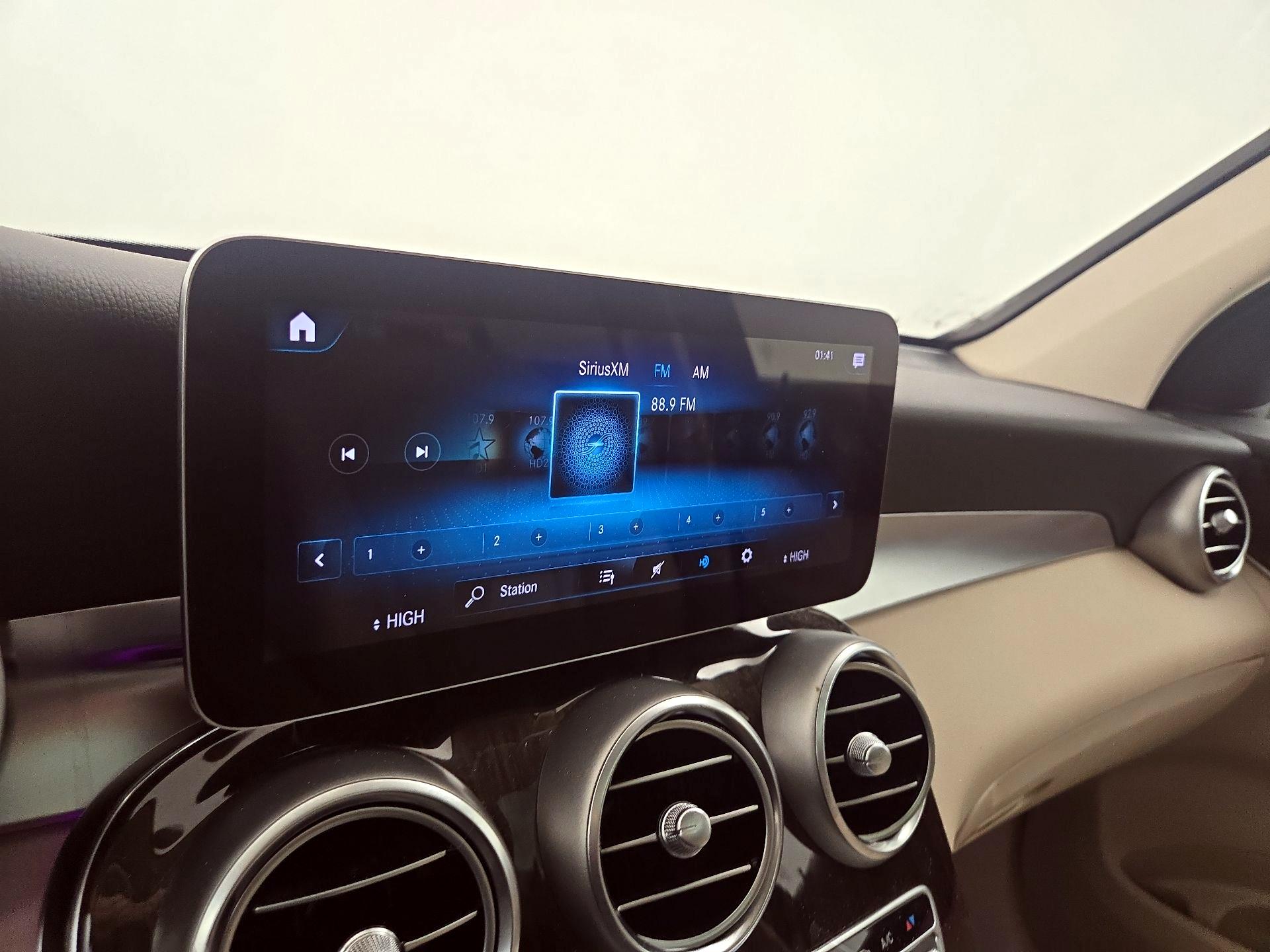 Thumbnail: 2020 Mercedes-Benz GLC - 15