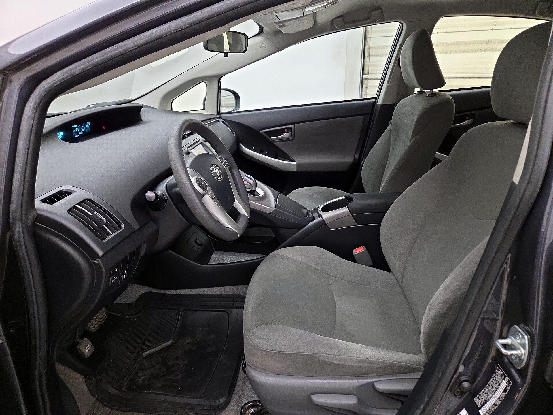 Thumbnail: 2014 Toyota Prius - 11