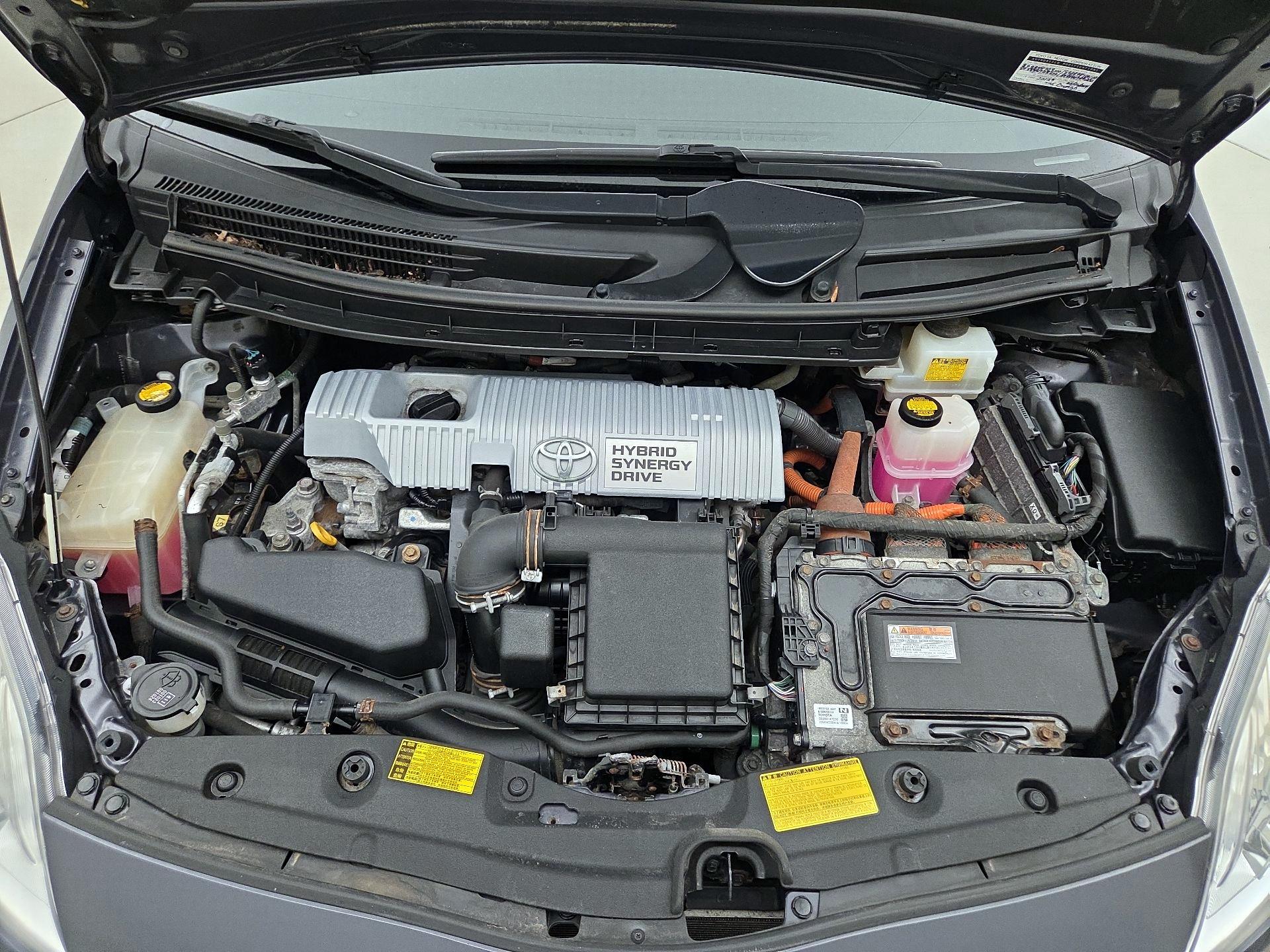 Thumbnail: 2014 Toyota Prius - 20