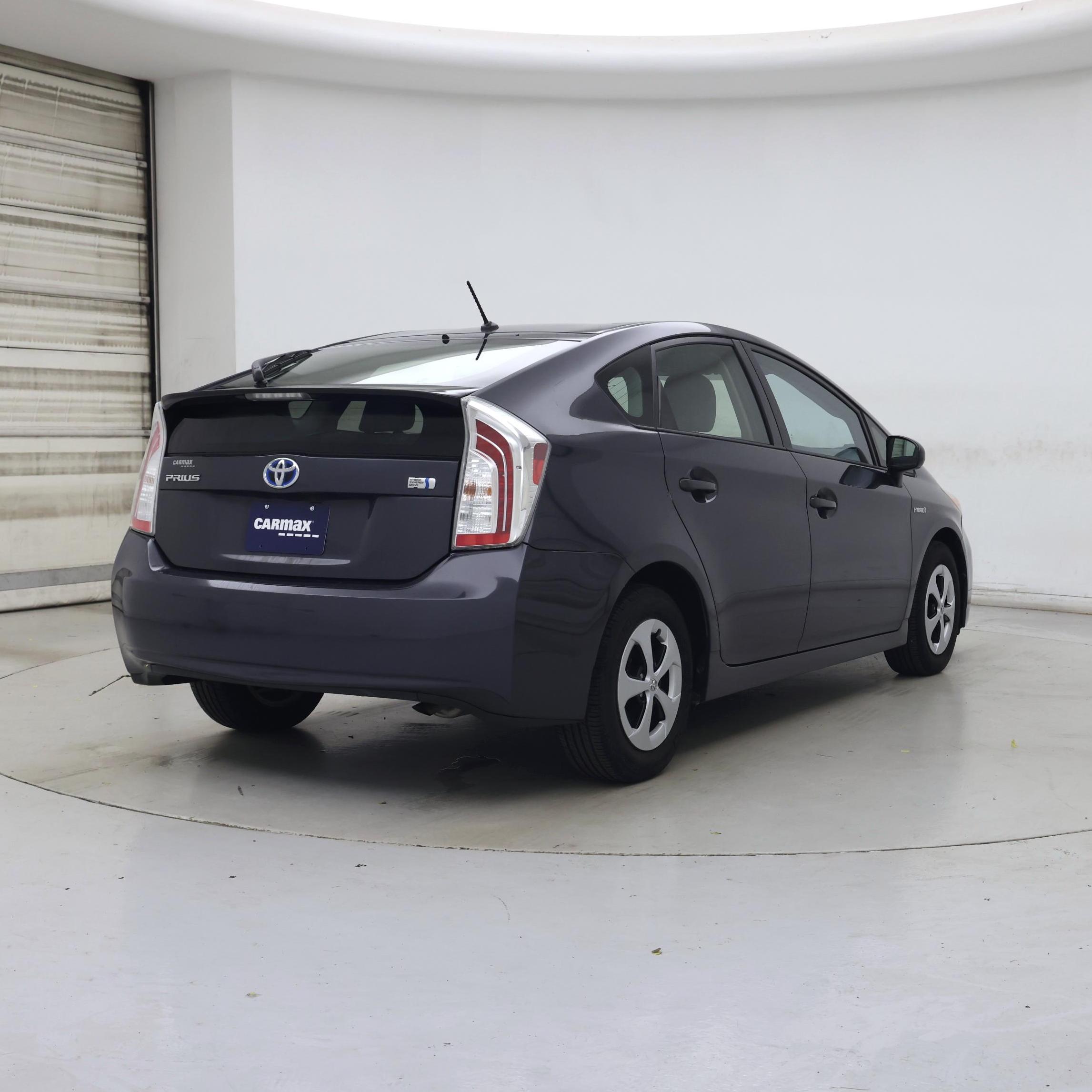 Thumbnail: 2014 Toyota Prius - 8