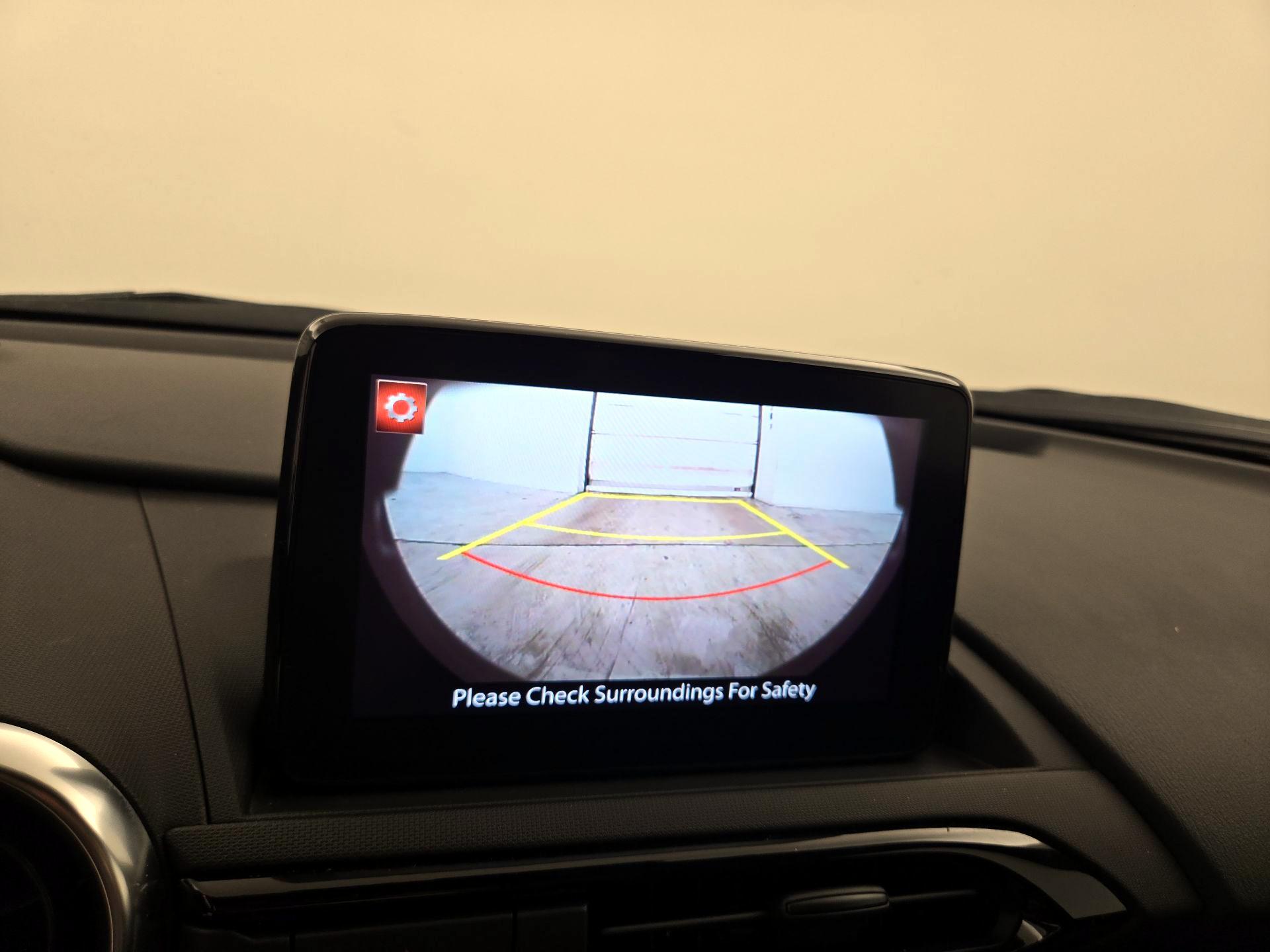 Thumbnail: 2022 Mazda MX-5 Miata - 15