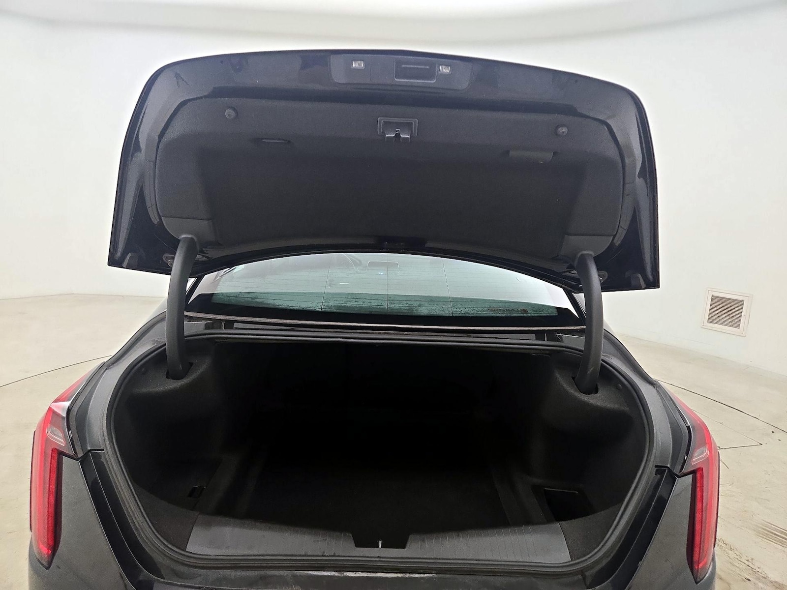 2025 Cadillac CT4 Luxury - Photo 23
