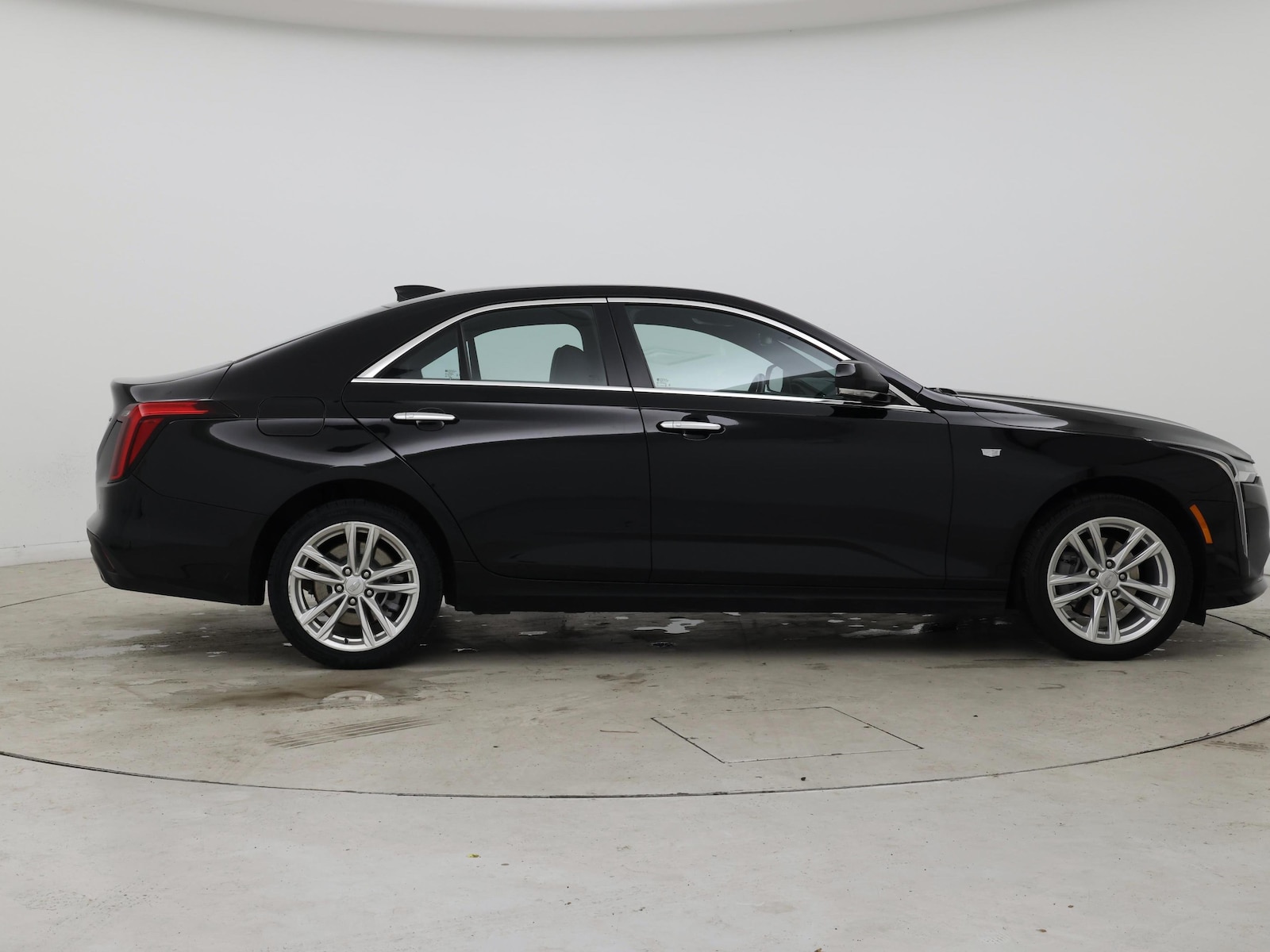 2025 Cadillac CT4 Luxury - Photo 8