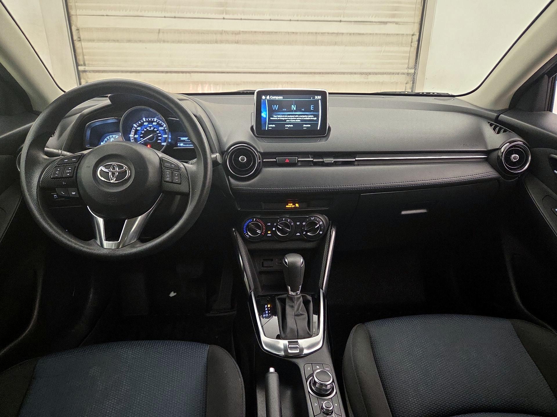Thumbnail: 2018 Toyota Yaris iA - 9
